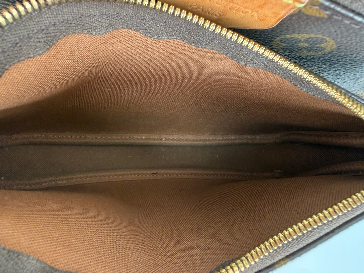 Louis Vuitton Multi Pochette Accessoires Monogram Brown Khaki Crossbody Bag