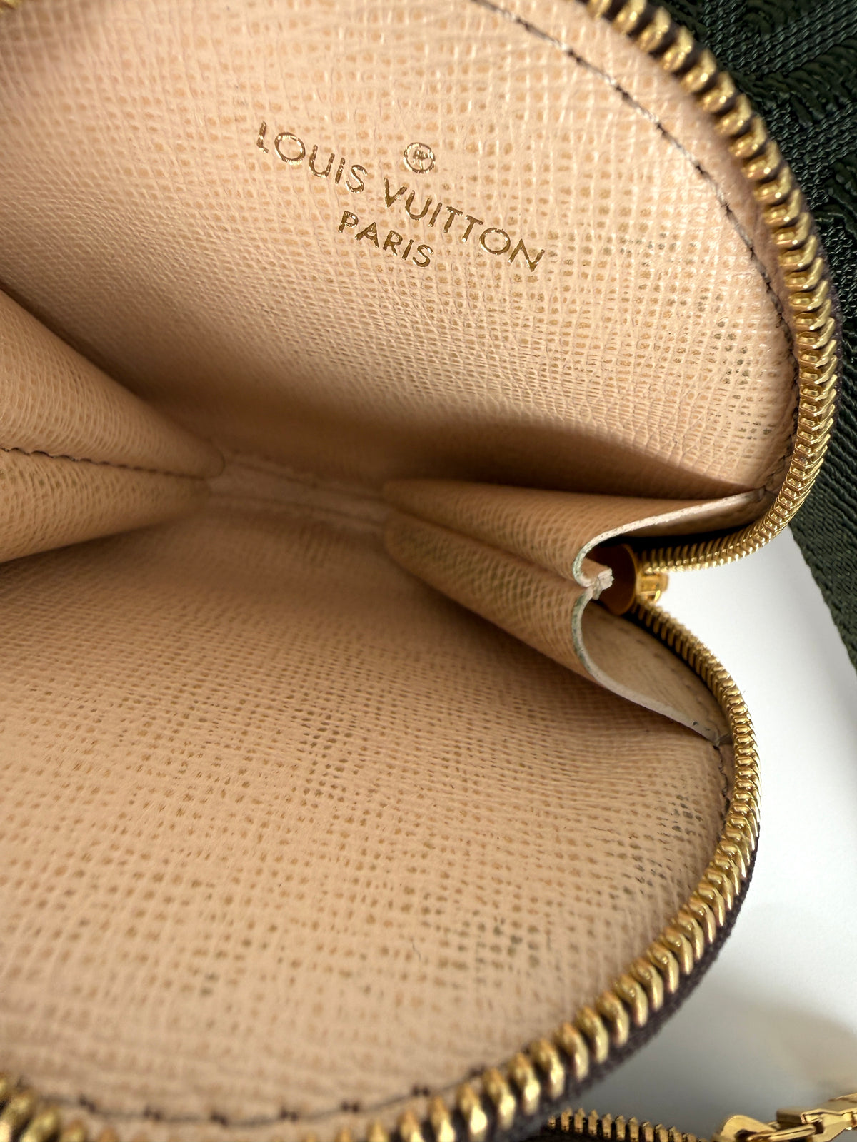 Louis Vuitton Multi Pochette Accessoires Monogram Brown Khaki Crossbody Bag