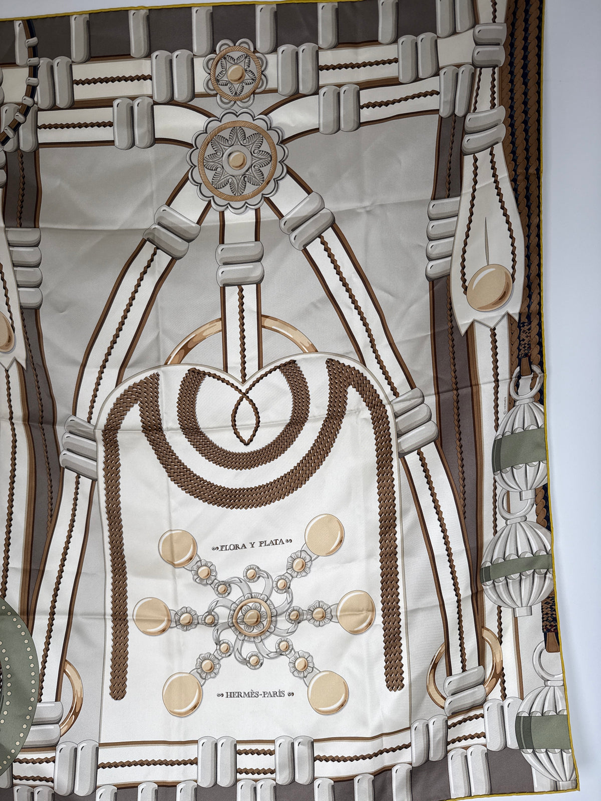 HERMES Flora Y Plata Square 90 cm Cream Etoupe Khaki Silk Scarf New with tag