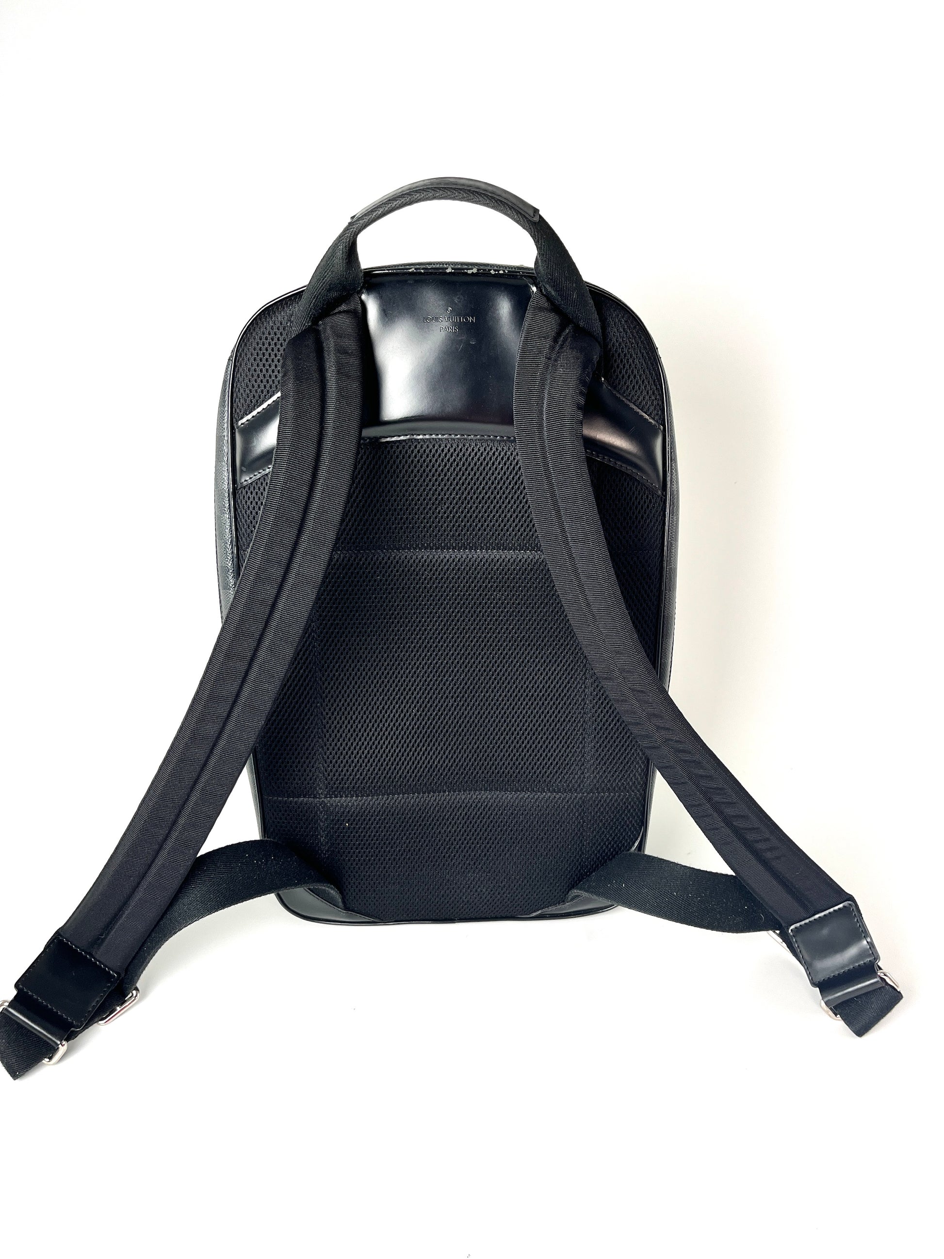 LOUIS VUITTON Michael Damier Graphite Black Backpack – Fashion Reloved LOUIS VUITTON Michael Damier Graphite Black Backpack – Fashion Reloved