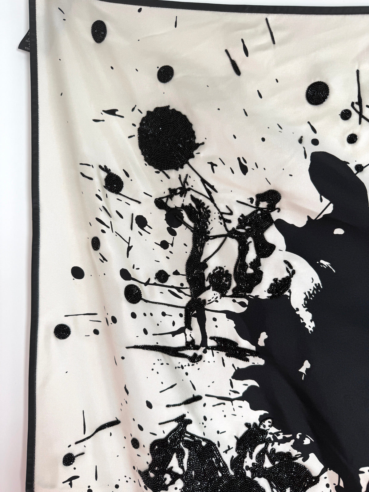 Hermes Cheval Surprise Exceptional Black White Embroidered Dossard Silk Scarf Cover 90 New