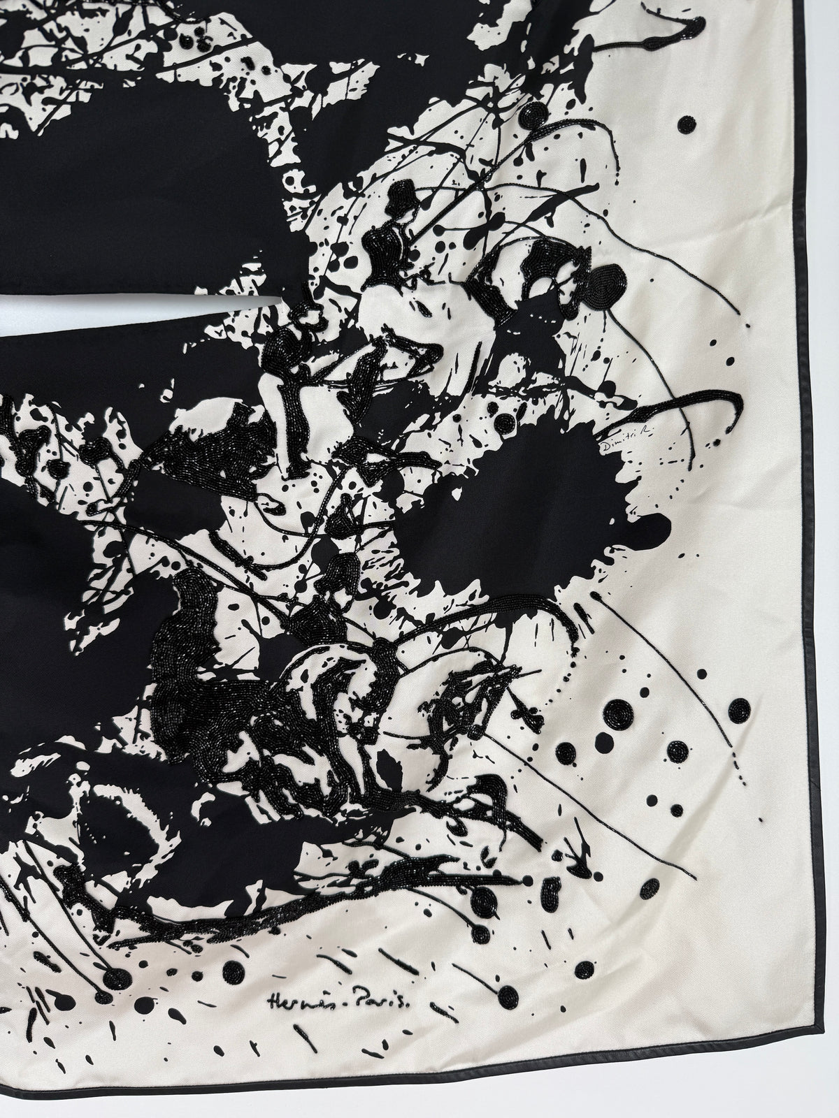 Hermes Cheval Surprise Exceptional Black White Embroidered Dossard Silk Scarf Cover 90 New
