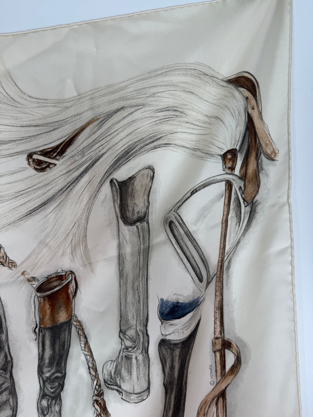 HERMES A Propos de Bottes Forever Square 90 cm Parchemin Anthracite Corail Silk Scarf