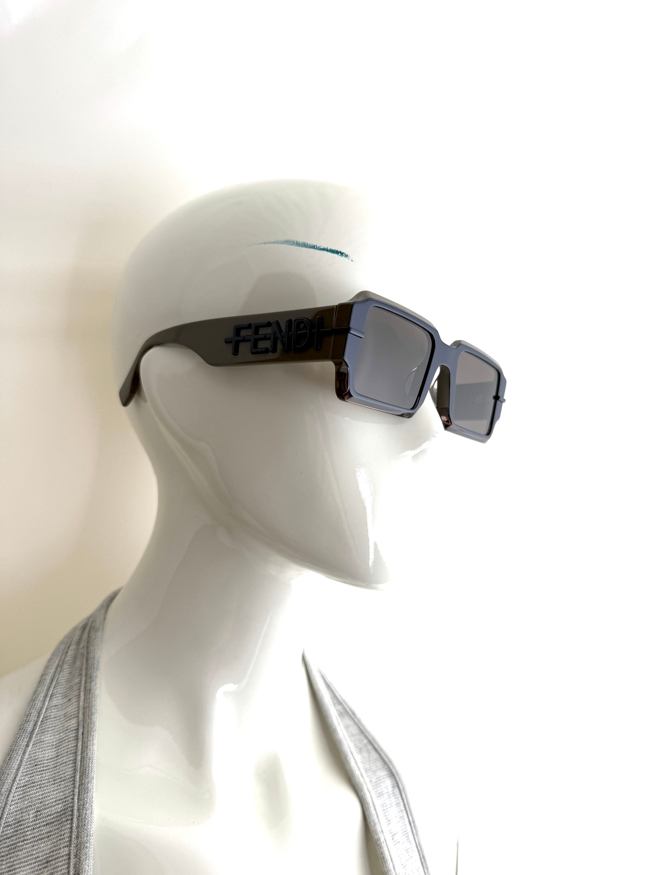 FENDI FE40073U Gray Blue Acetate Rectangular Sunglasses – Fashion