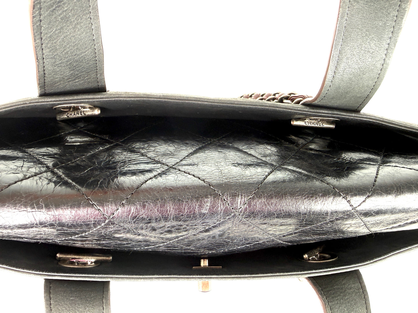 CHANEL Portobello In the Mix Soft CC Turn lock Black Brown Iridescent Leather Shoulder Tote Bag