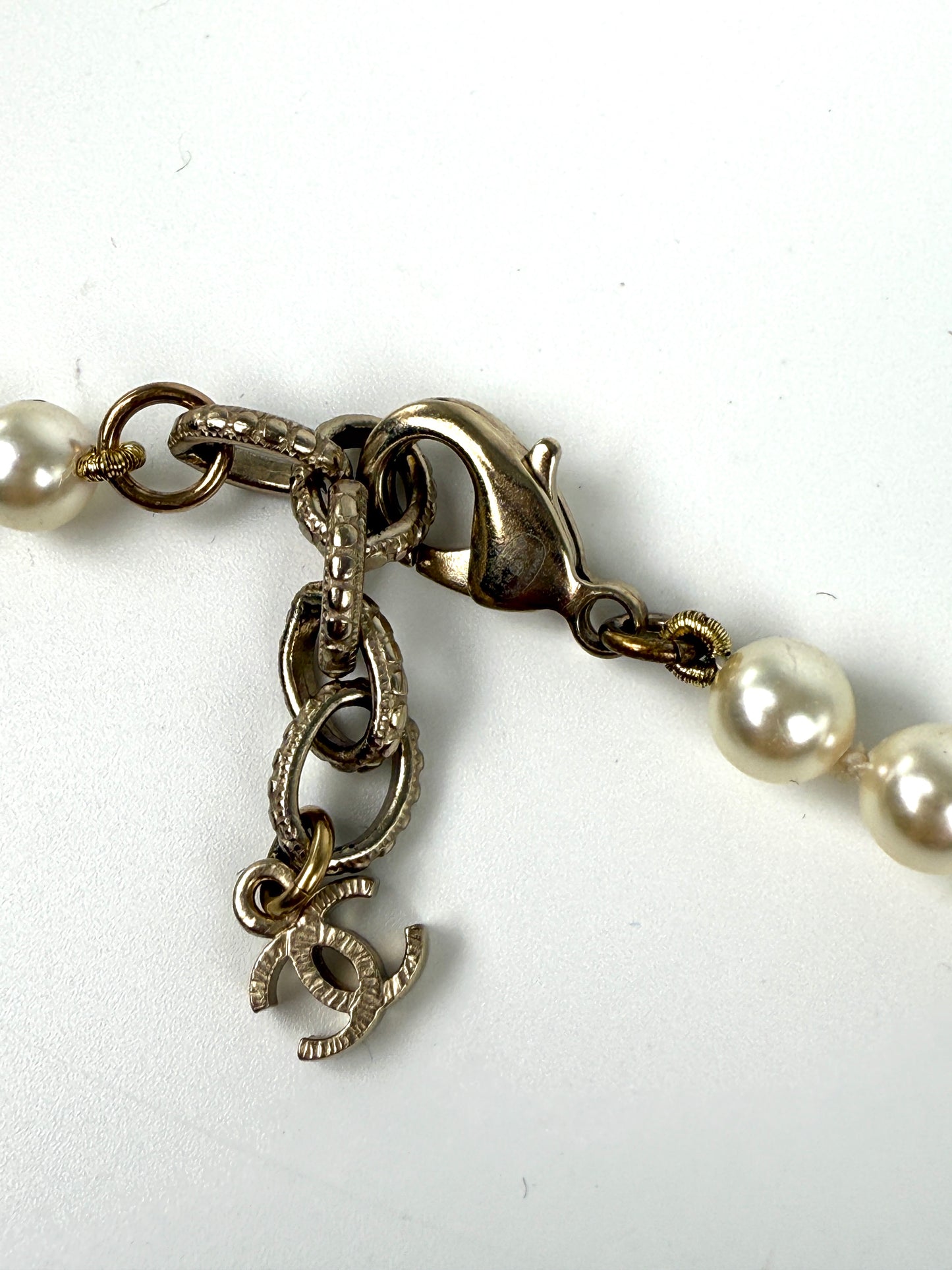 CHANEL Faux Pearl Graduated Long CC 2014 Strass Station Necklace