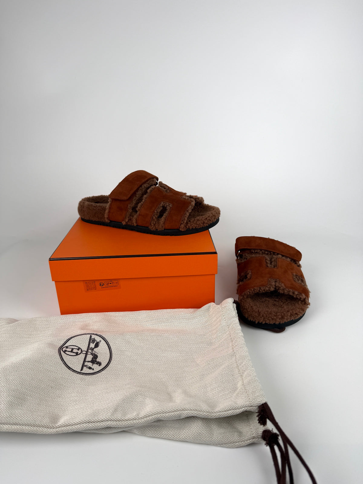 HERMES Chypre Gold Suede Goatskin Leather Shearling 2026 Slide Sandals 39 8.5 New