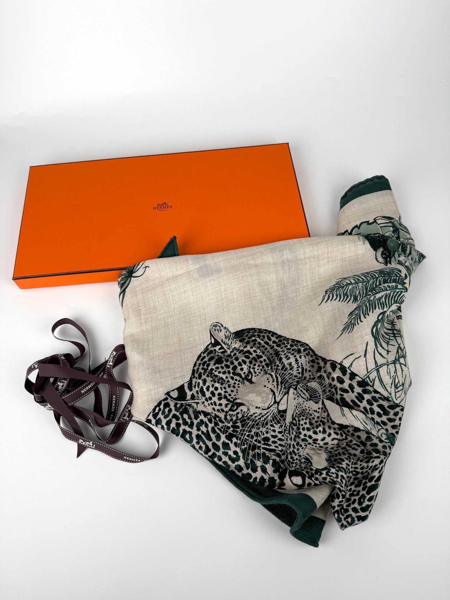 HERMES Jungle Love Jaguar Giant Triangle Green Natural Cashmere Silk Scarf New with tag