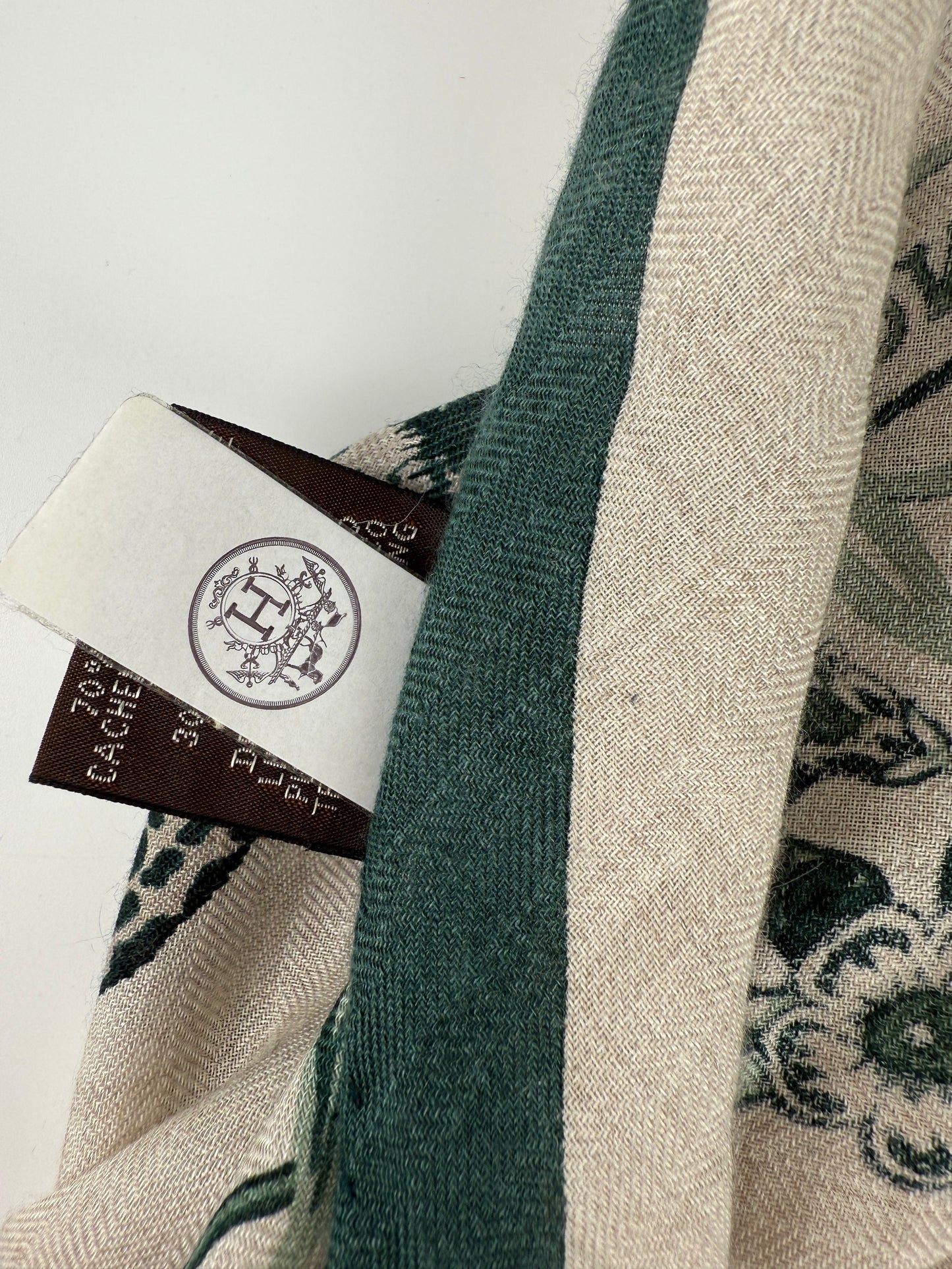HERMES Jungle Love Jaguar Giant Triangle Green Natural Cashmere Silk Scarf New with tag