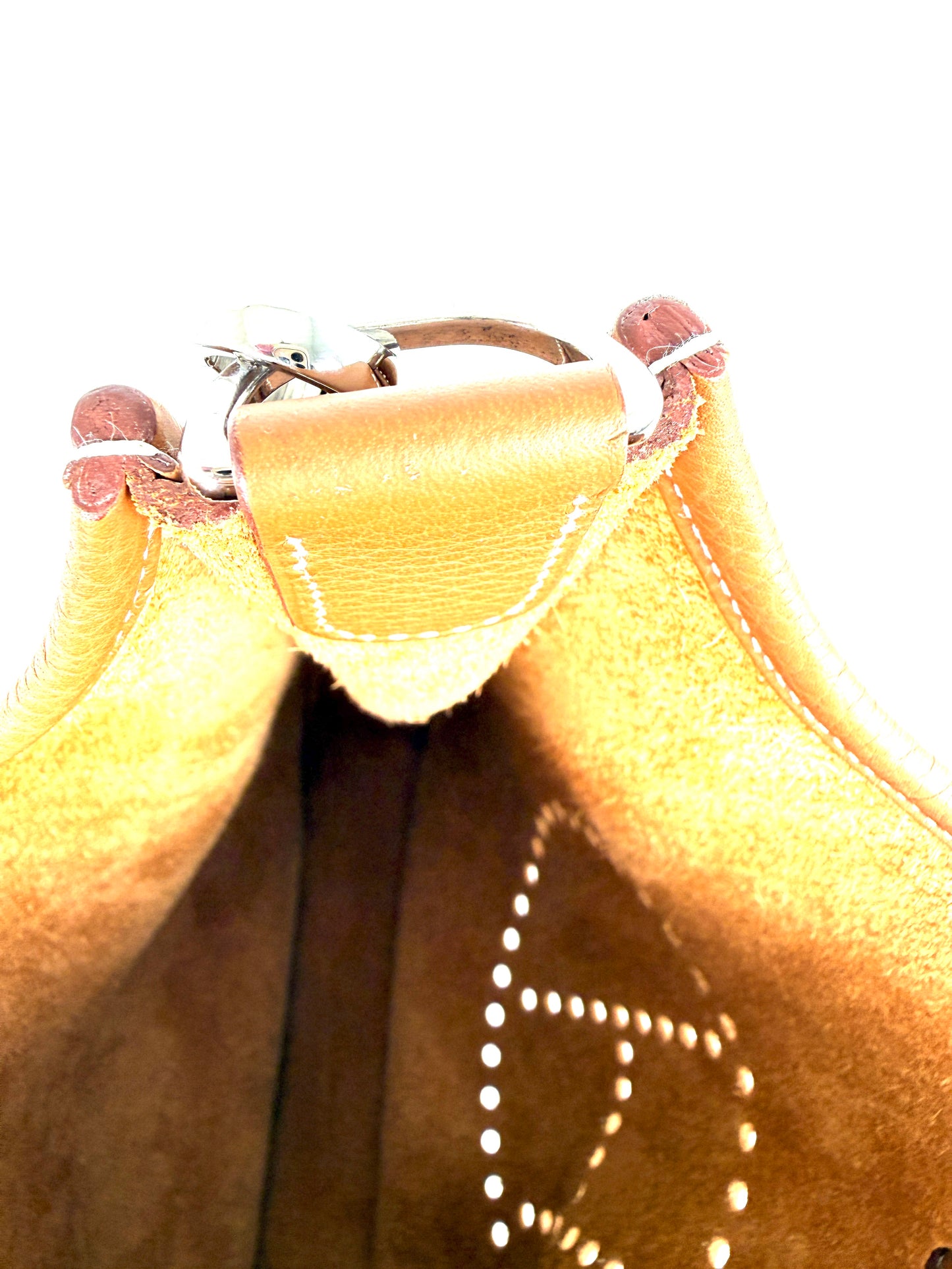 HERMES Evelyne III 33 Gold Clemence Leather Crossbody Bag