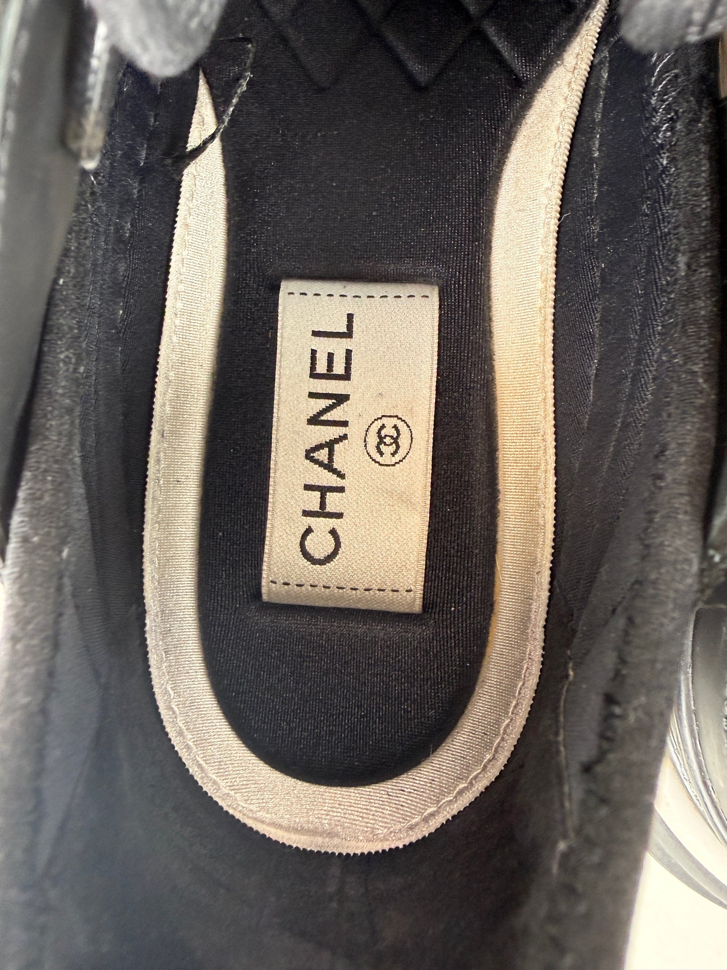 CHANEL Suede Calfskin Perforated Mixed Fibers CC Black Sneakers 37