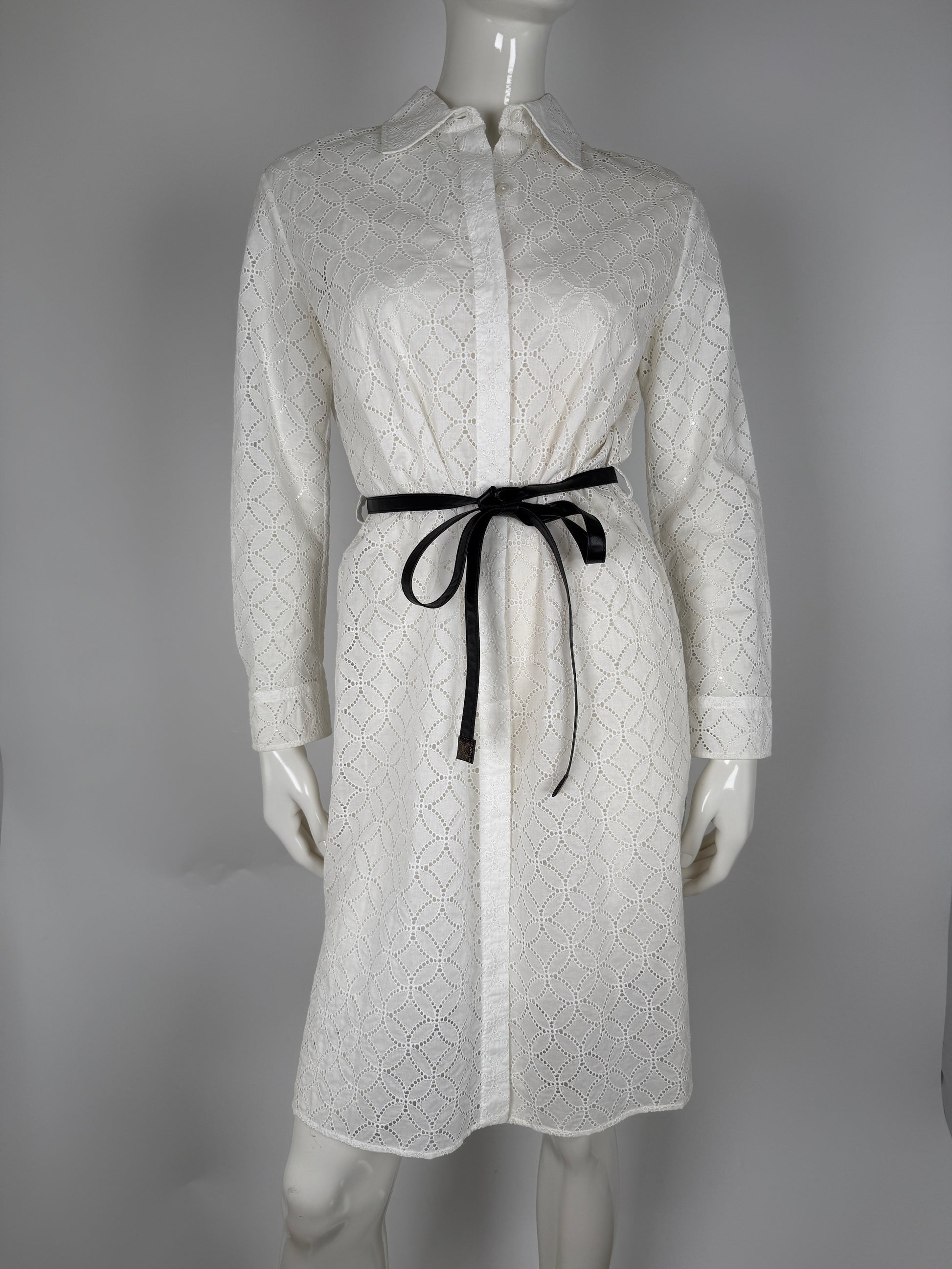 LOUIS VUITTON White Eyelet Long Sleeve Collared Shirt Belted Knee Leng Fashion Reloved LOUIS VUITTON White Eyelet Long Sleeve Collared Shirt Belted Knee Leng Fashion Reloved