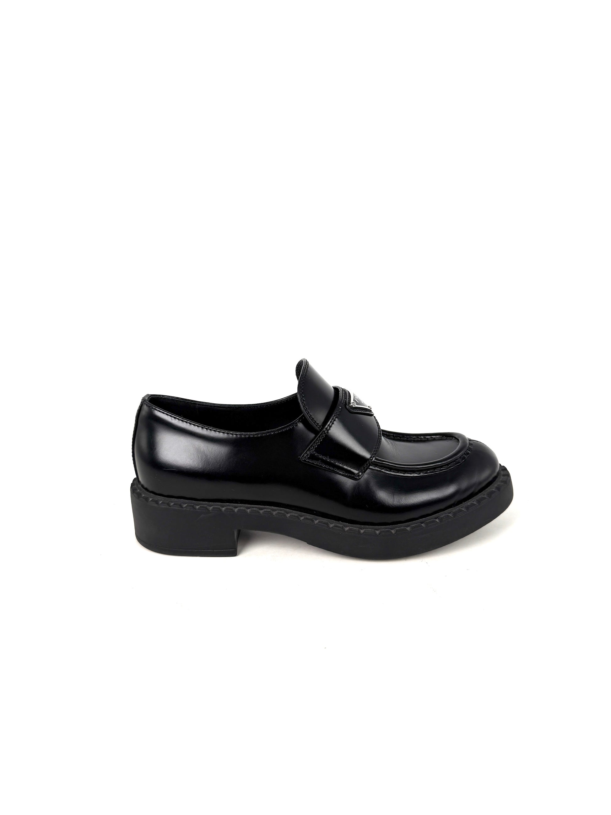 PRADA Metal Enameled Triangle Leather Platform Loafers Black Shoes 38, 8