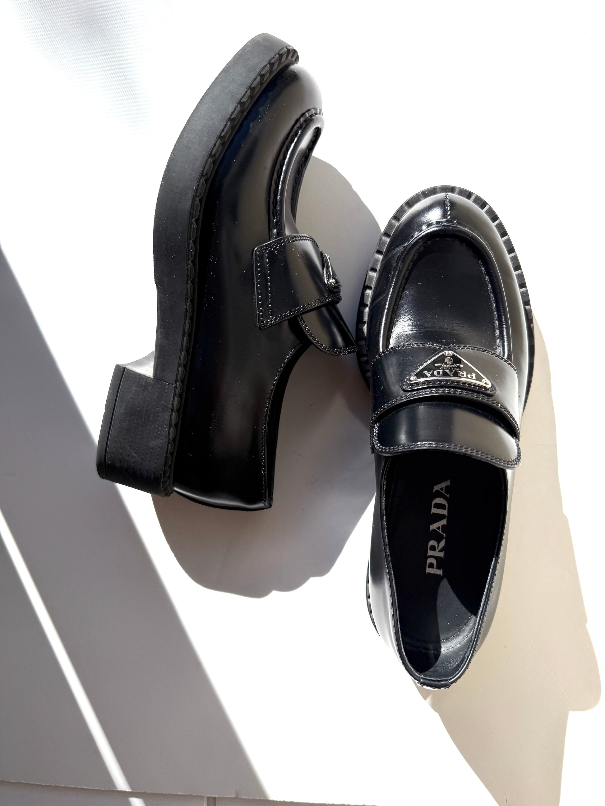 PRADA Metal Enameled Triangle Leather Platform Loafers Black Shoes 38, 8