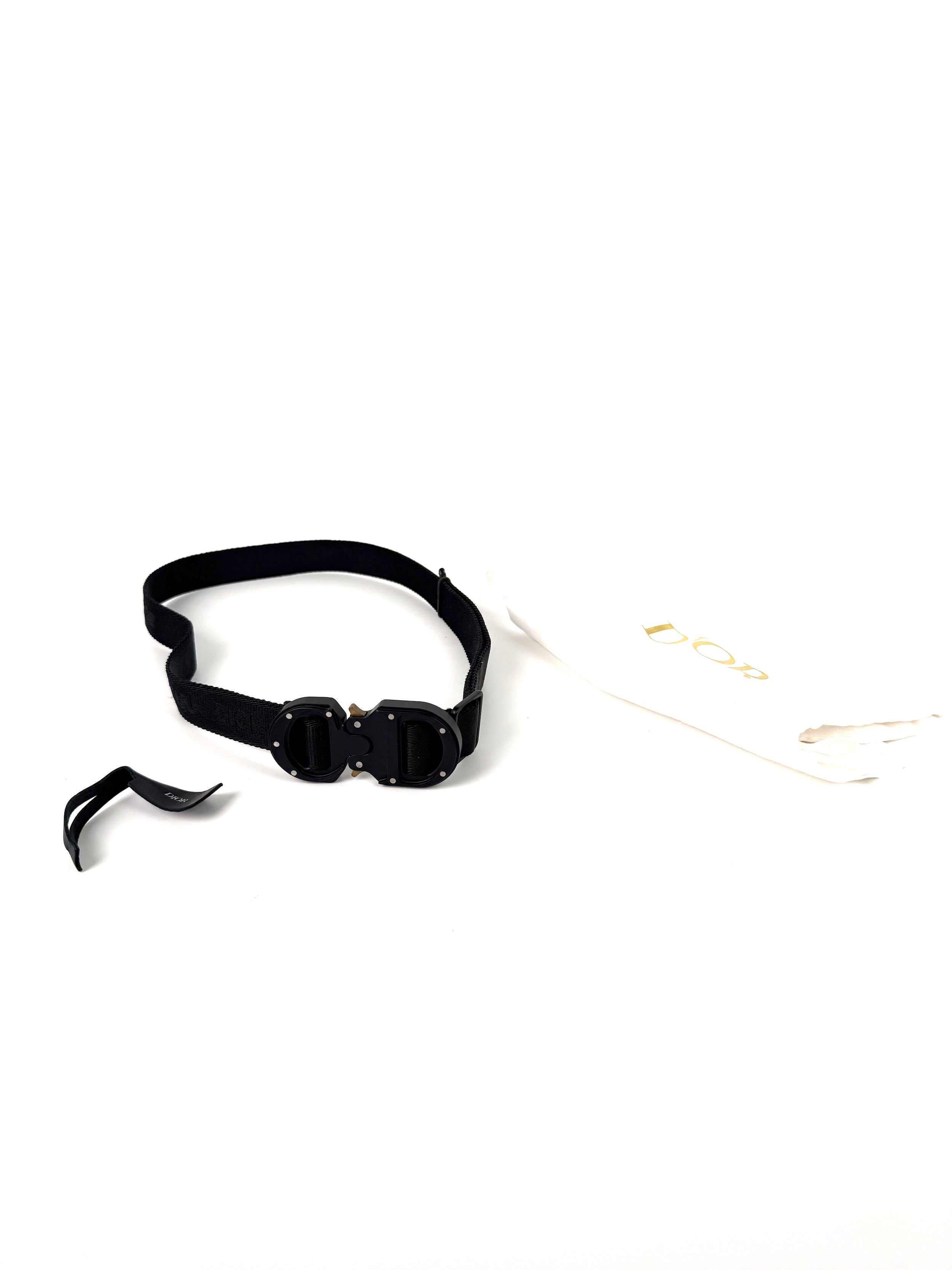 Christian Dior Black Skinny Logo Canvas Belt 90 36 – Fashion Reloved