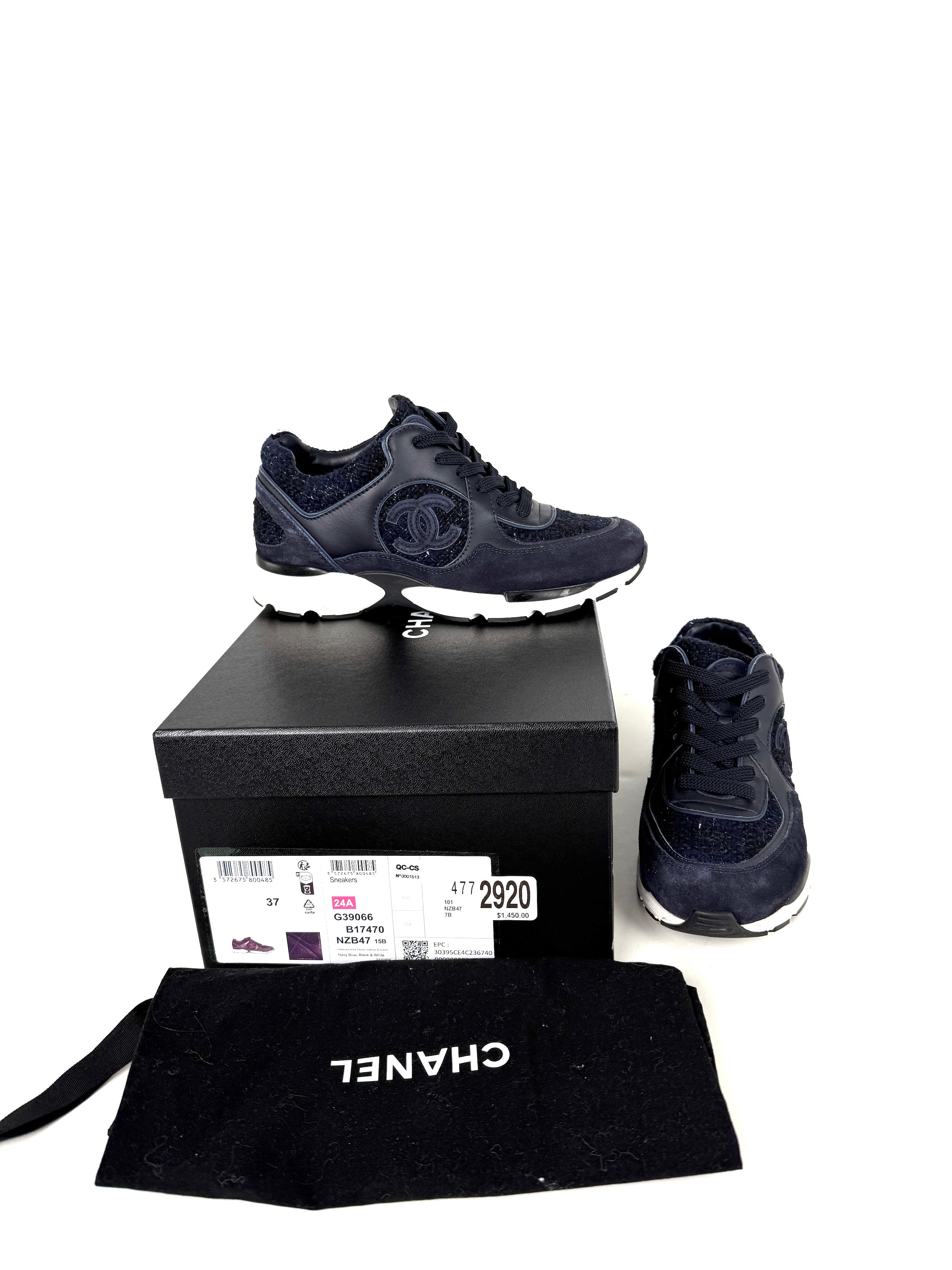 シャネル　スニーカー　37 ブラック&ネイビー 24A 最終価格 CHANEL 24A Navy Blue Black Tweed Sneakers 37, 6 – Fashion Reloved