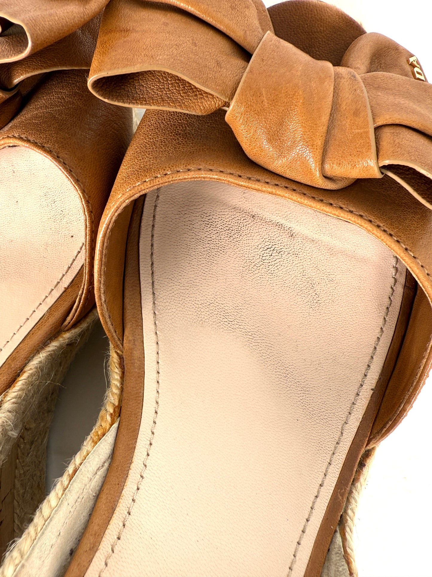 PRADA Beige Bow Leather Raffia Platform Wedge Sandals Heels 39 9