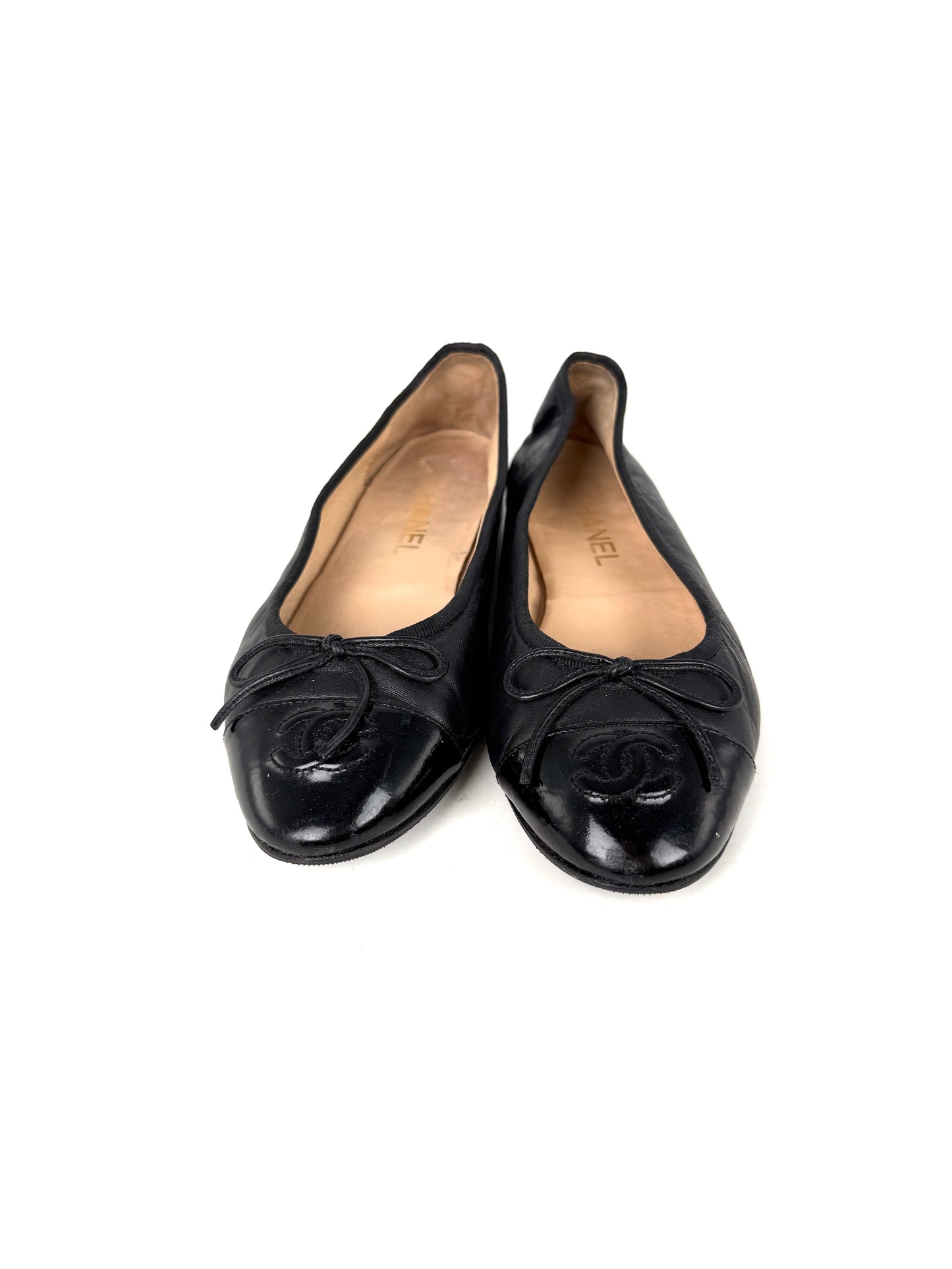CHANEL Black Cap toe Classic CC Logo Leather Flats 37 6.5