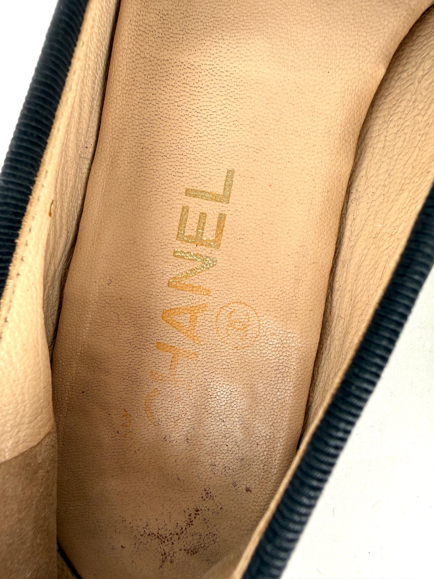 CHANEL Black Cap toe Classic CC Logo Leather Flats 37 6.5