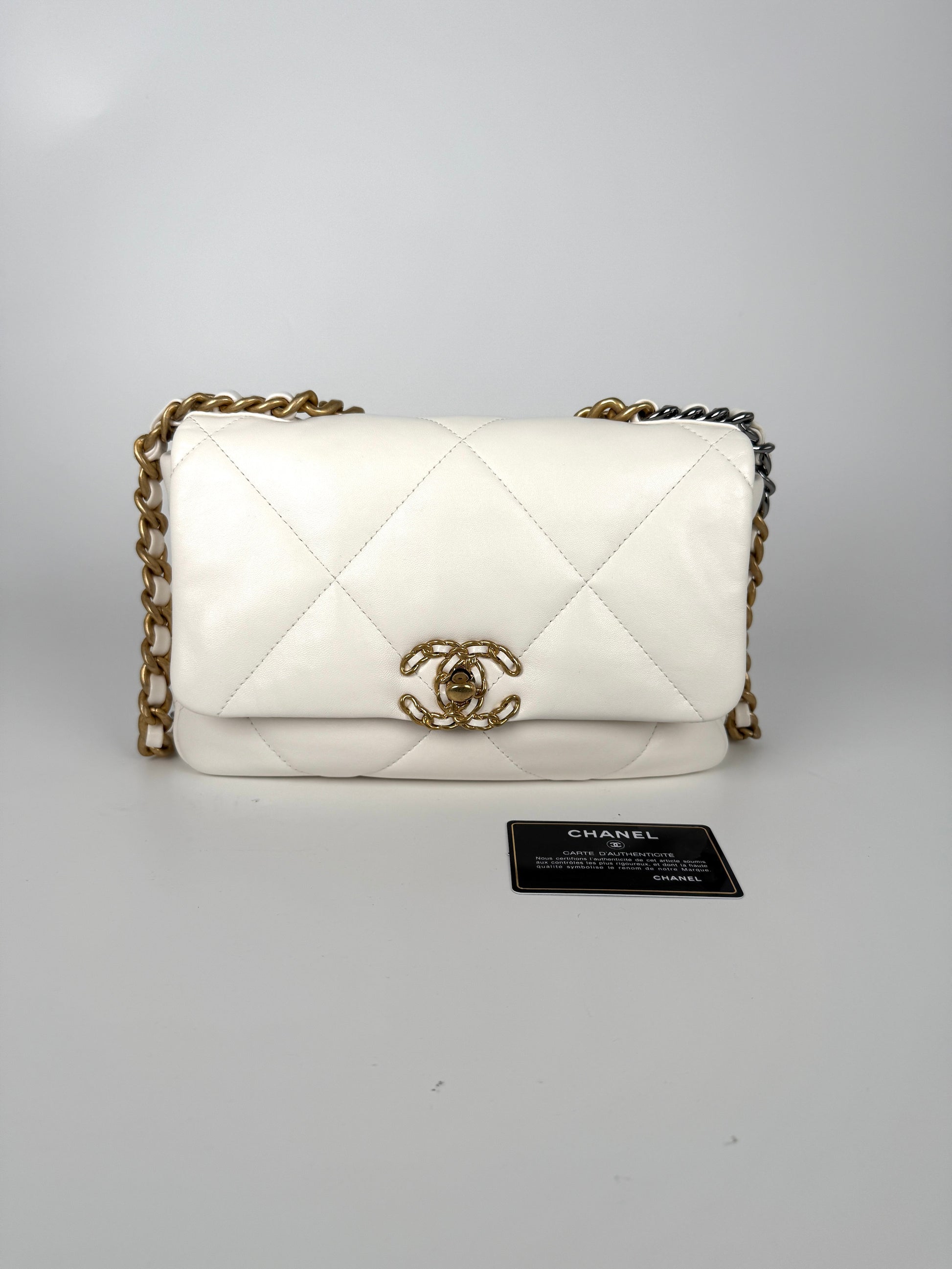 CHANEL 19 2021 Medium White Lambskin Gold Hardware Flap Bag