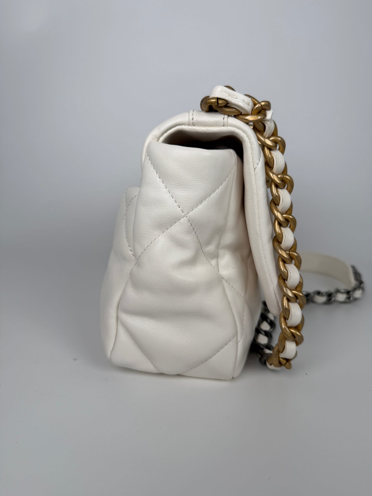 CHANEL 19 2021 Medium White Lambskin Gold Hardware Flap Bag