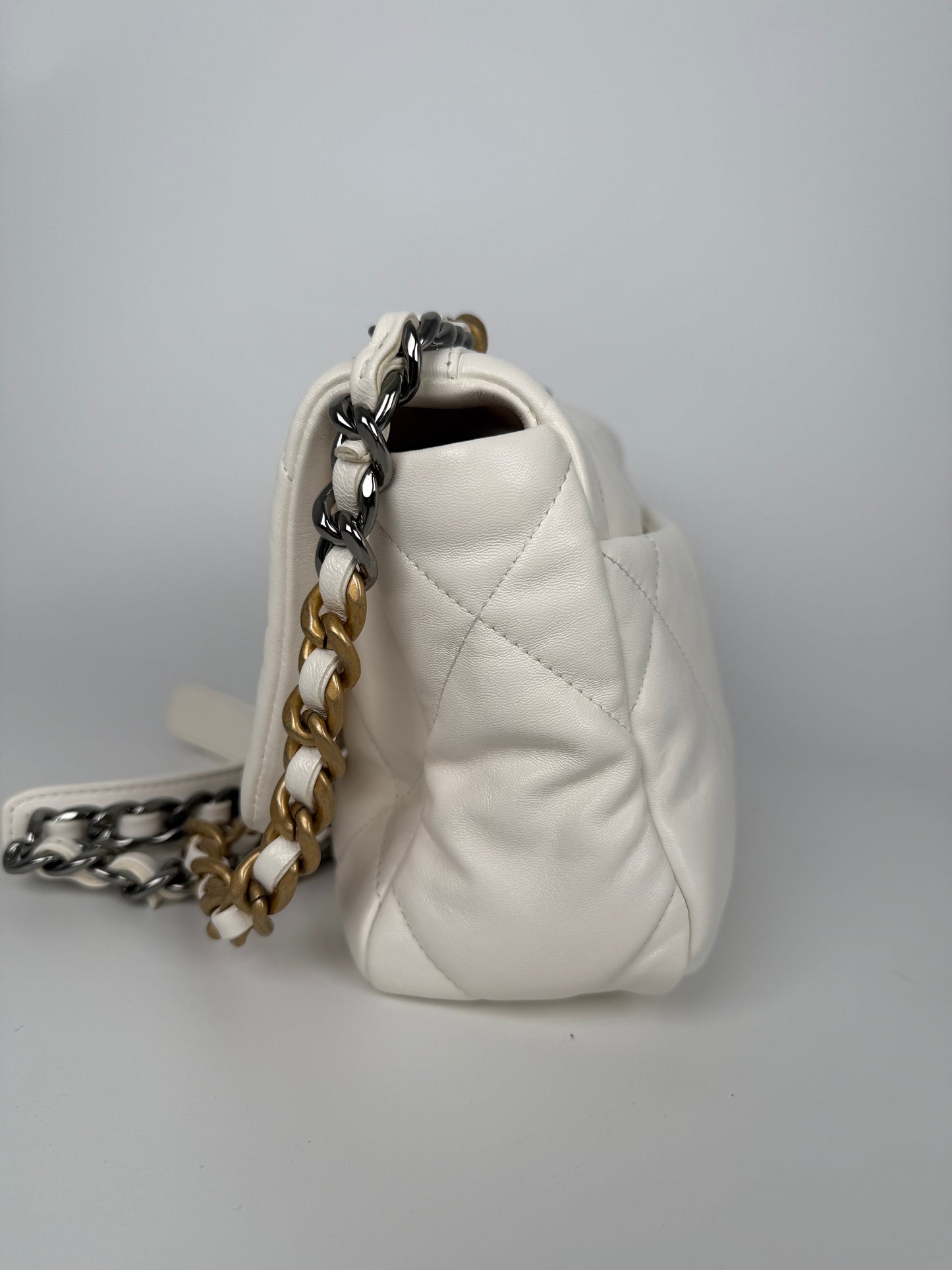 CHANEL 19 2021 Medium White Lambskin Gold Hardware Flap Bag