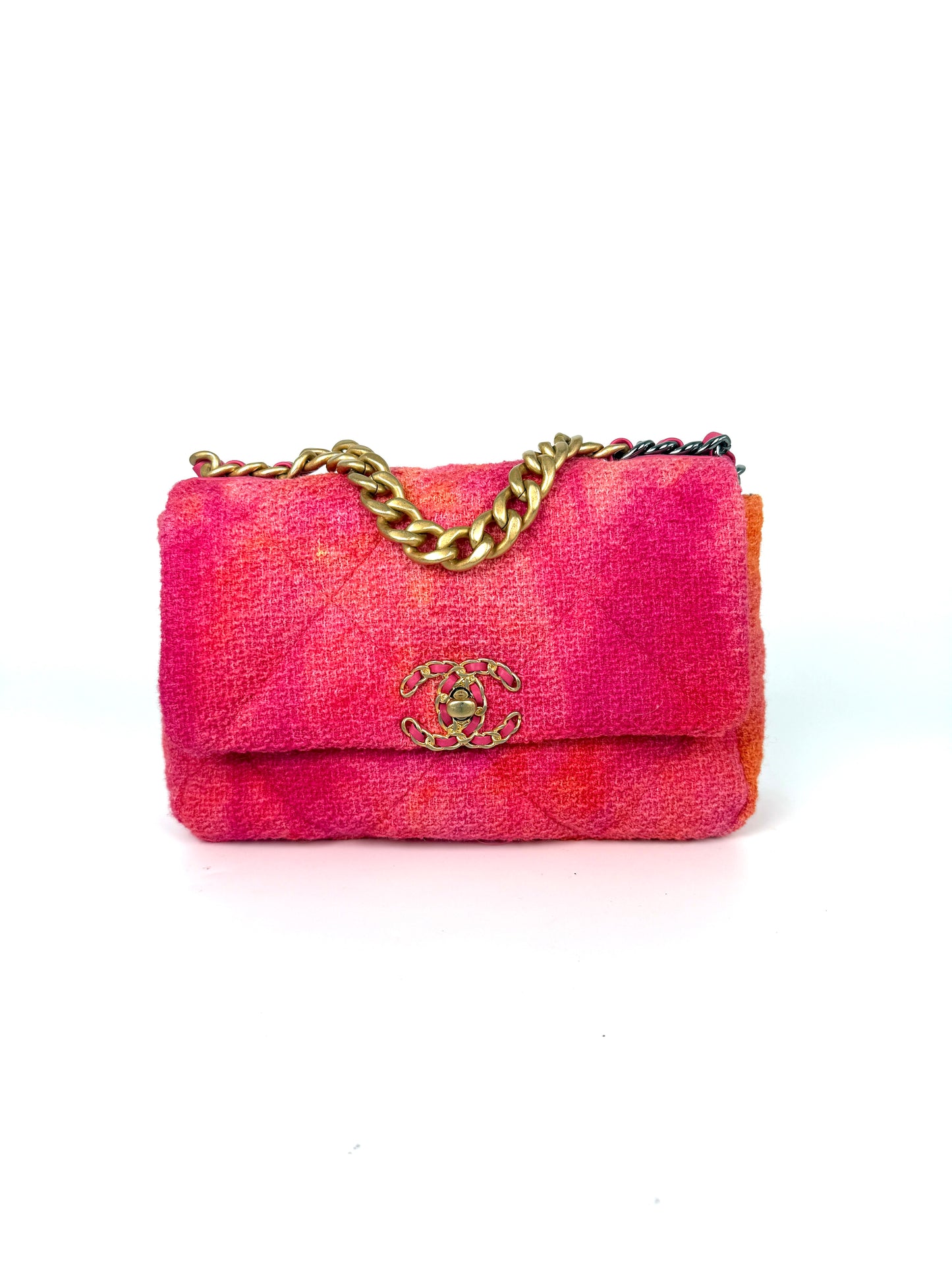 CHANEL 19 2020 Medium Pink Coral Tweed Quilted Gold Hardware Flap Bag