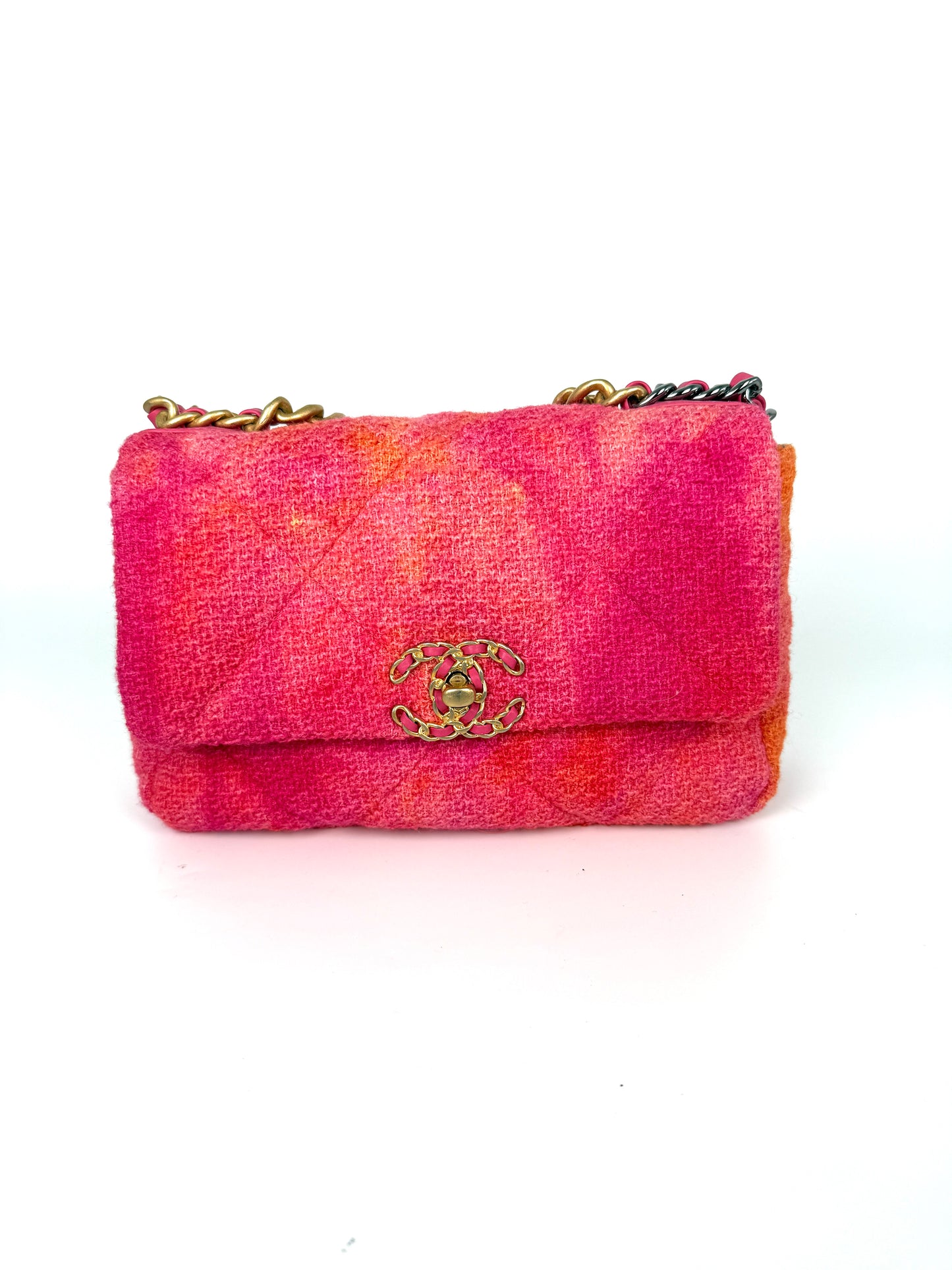 CHANEL 19 2020 Medium Pink Coral Tweed Quilted Gold Hardware Flap Bag