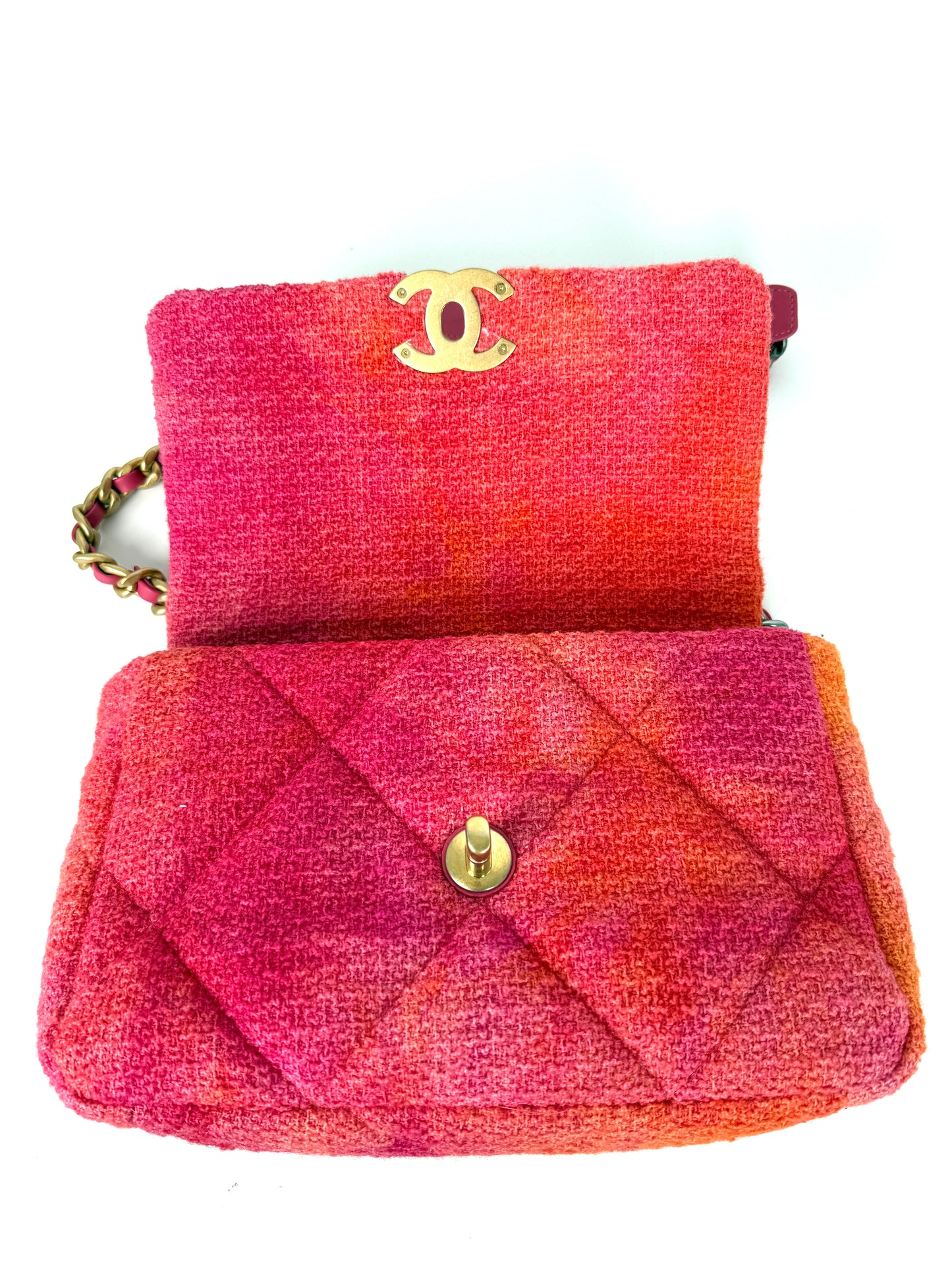 CHANEL 19 2020 Medium Pink Coral Tweed Quilted Gold Hardware Flap Bag