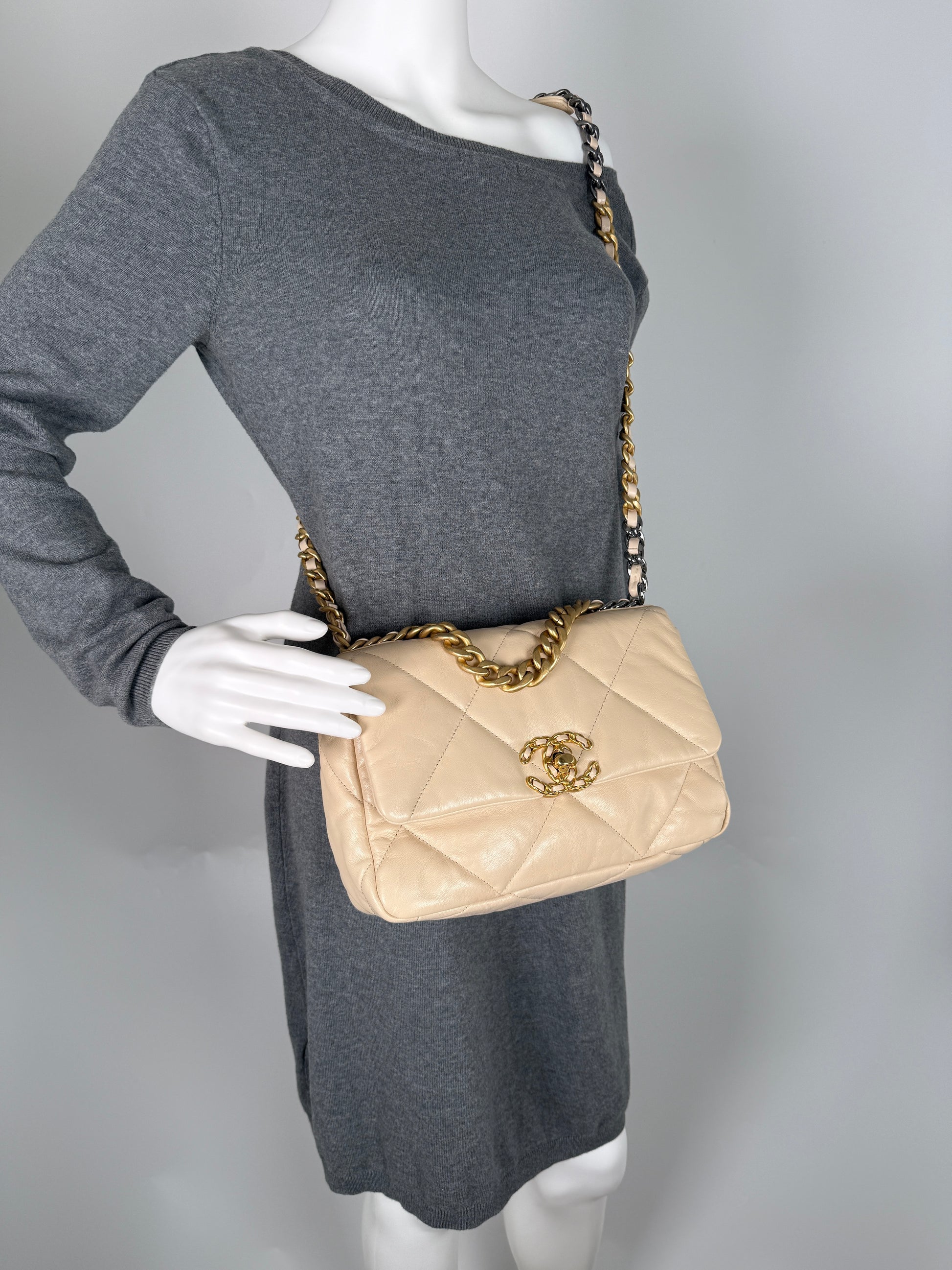 CHANEL 19 2020 Medium Beige Goatskin Gold Hardware Flap Bag