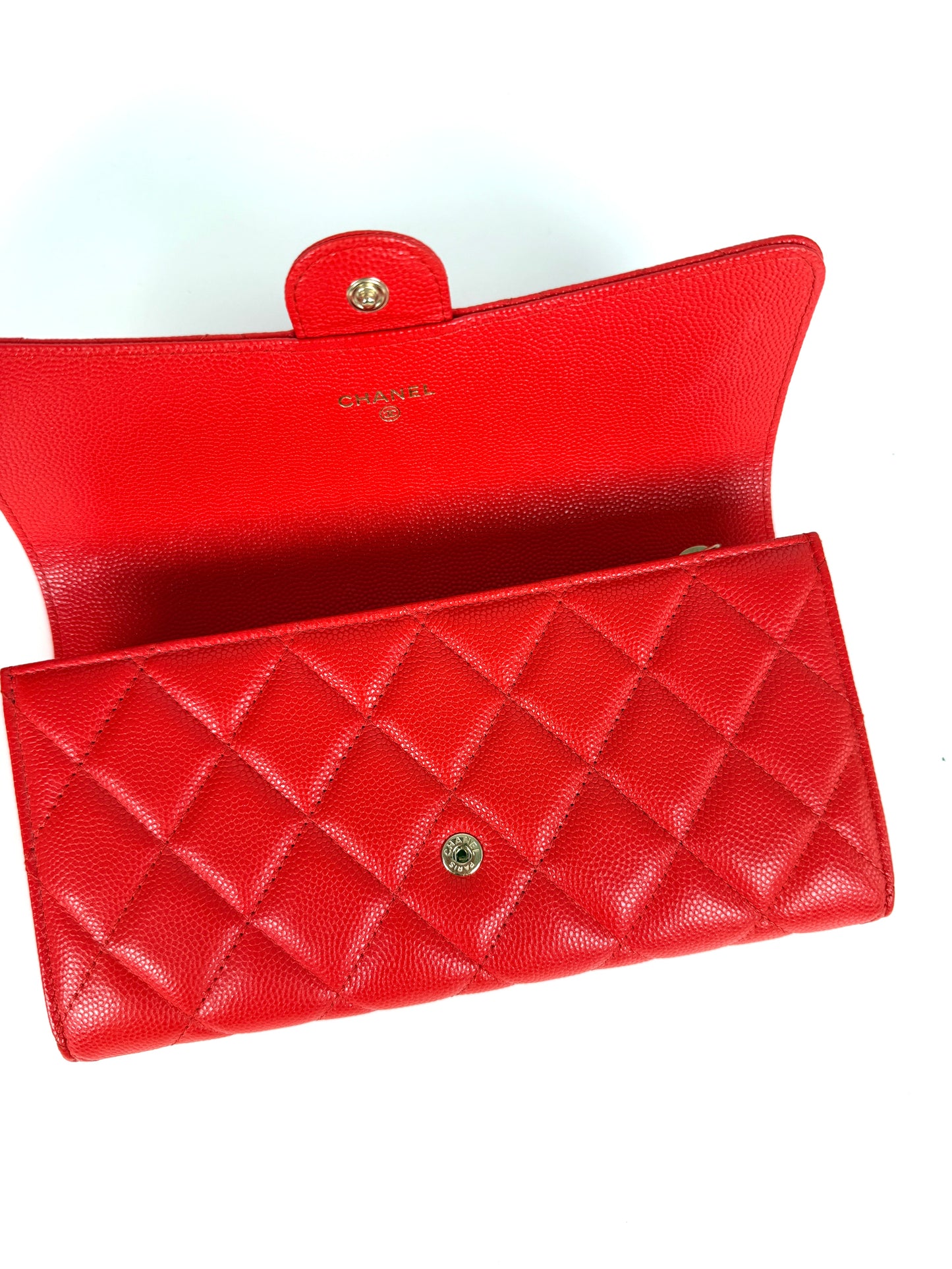 CHANEL Red Quilted Caviar Flap CC Long Gusset Continental Wallet