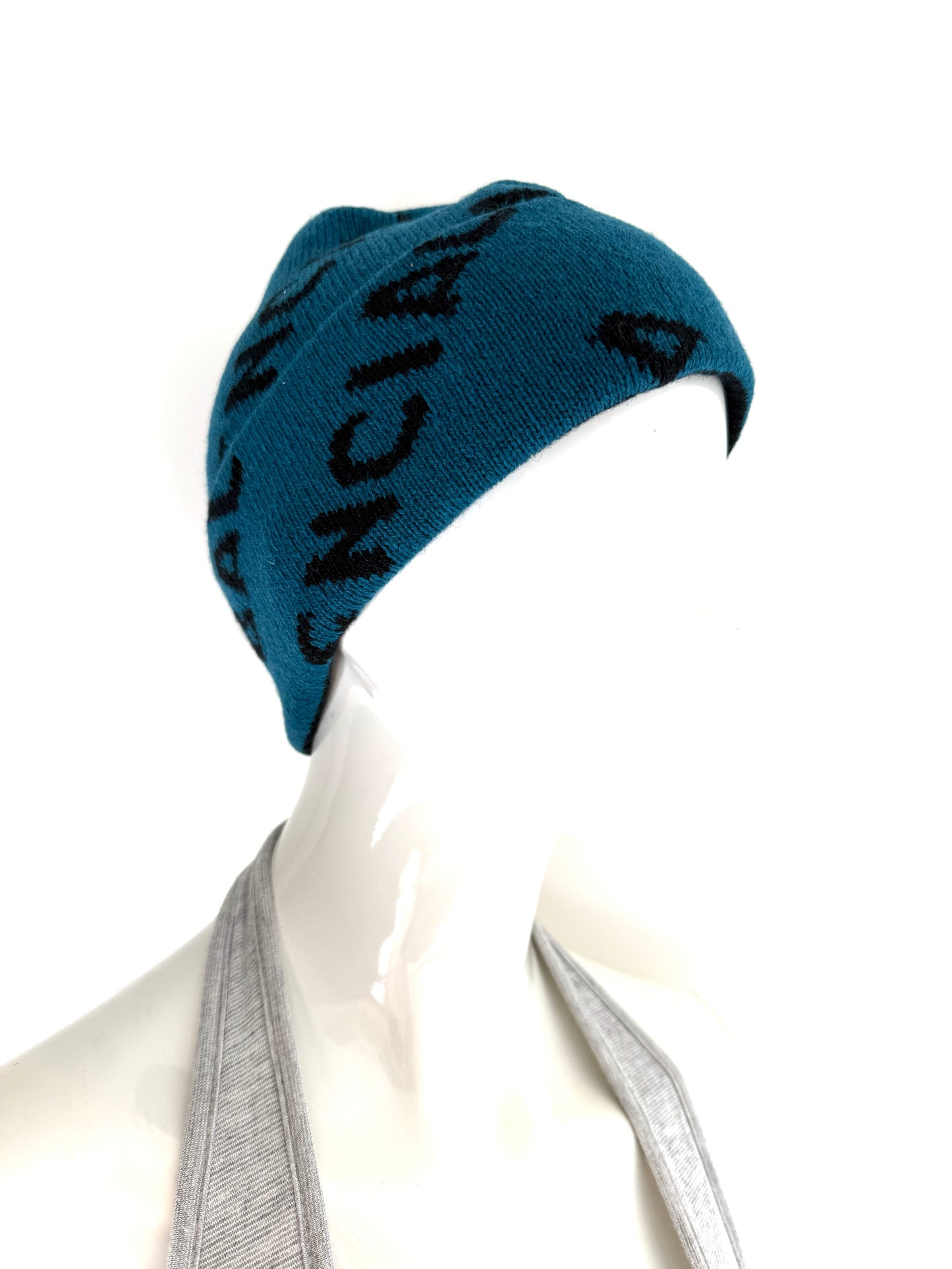 BALENCIAGA Beanie Wool Unisex Logo Blue Black Hat New with tags