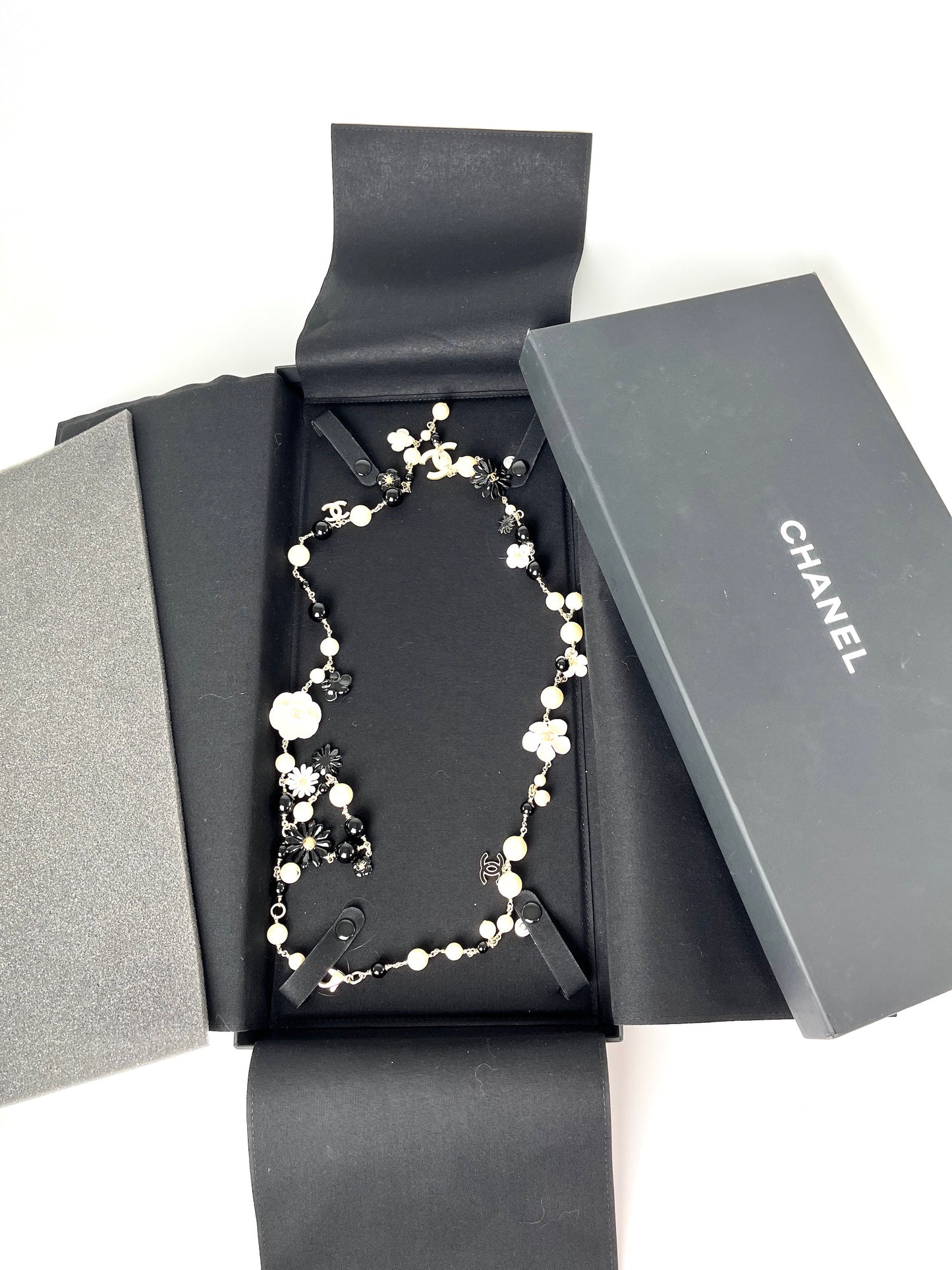 CHANEL Faux Pearl CC Black White Flower Station Long Necklace