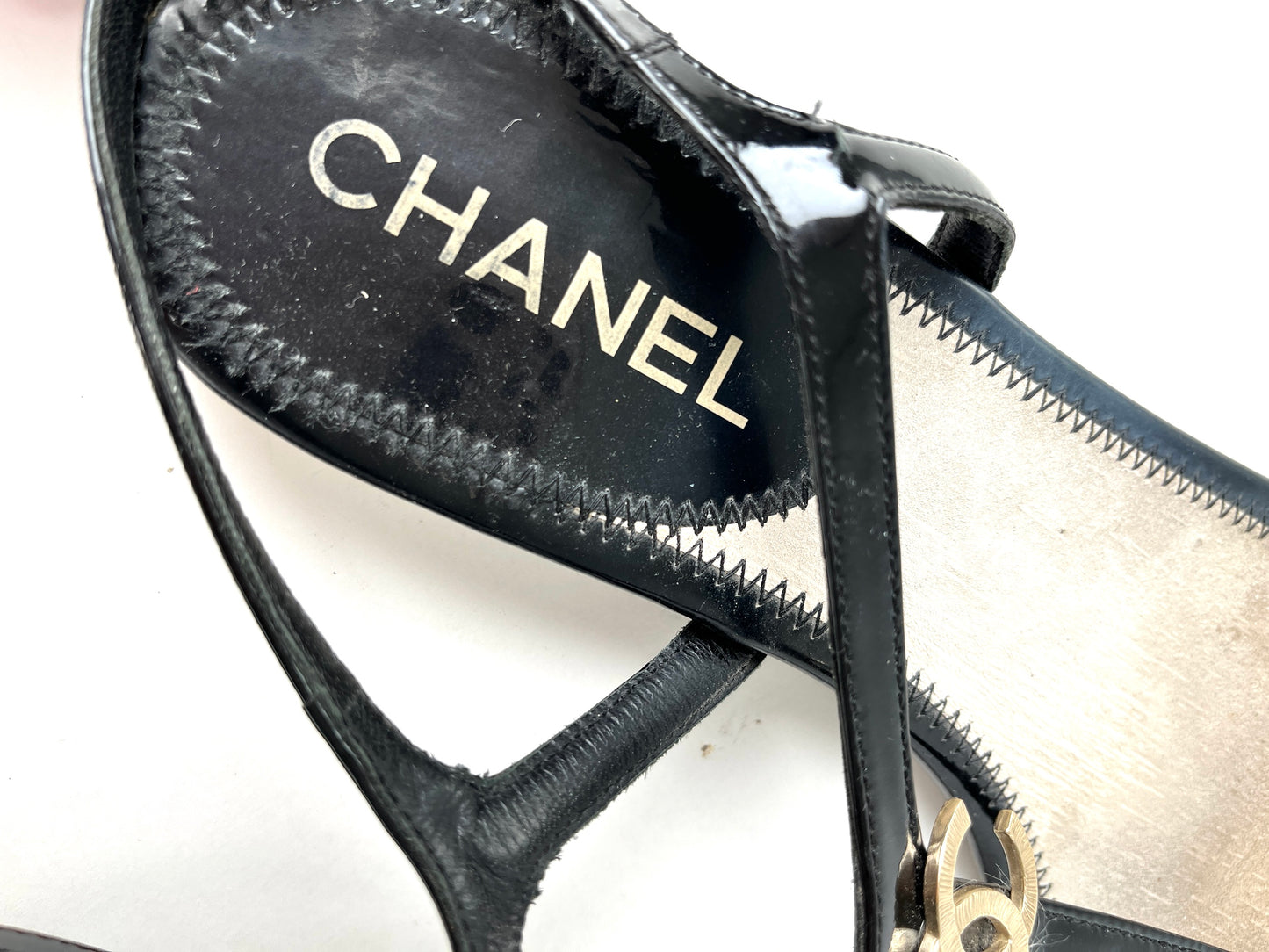 CHANEL Black CC Logo Patent Leather T Strap Sandals 41.5C 10.5