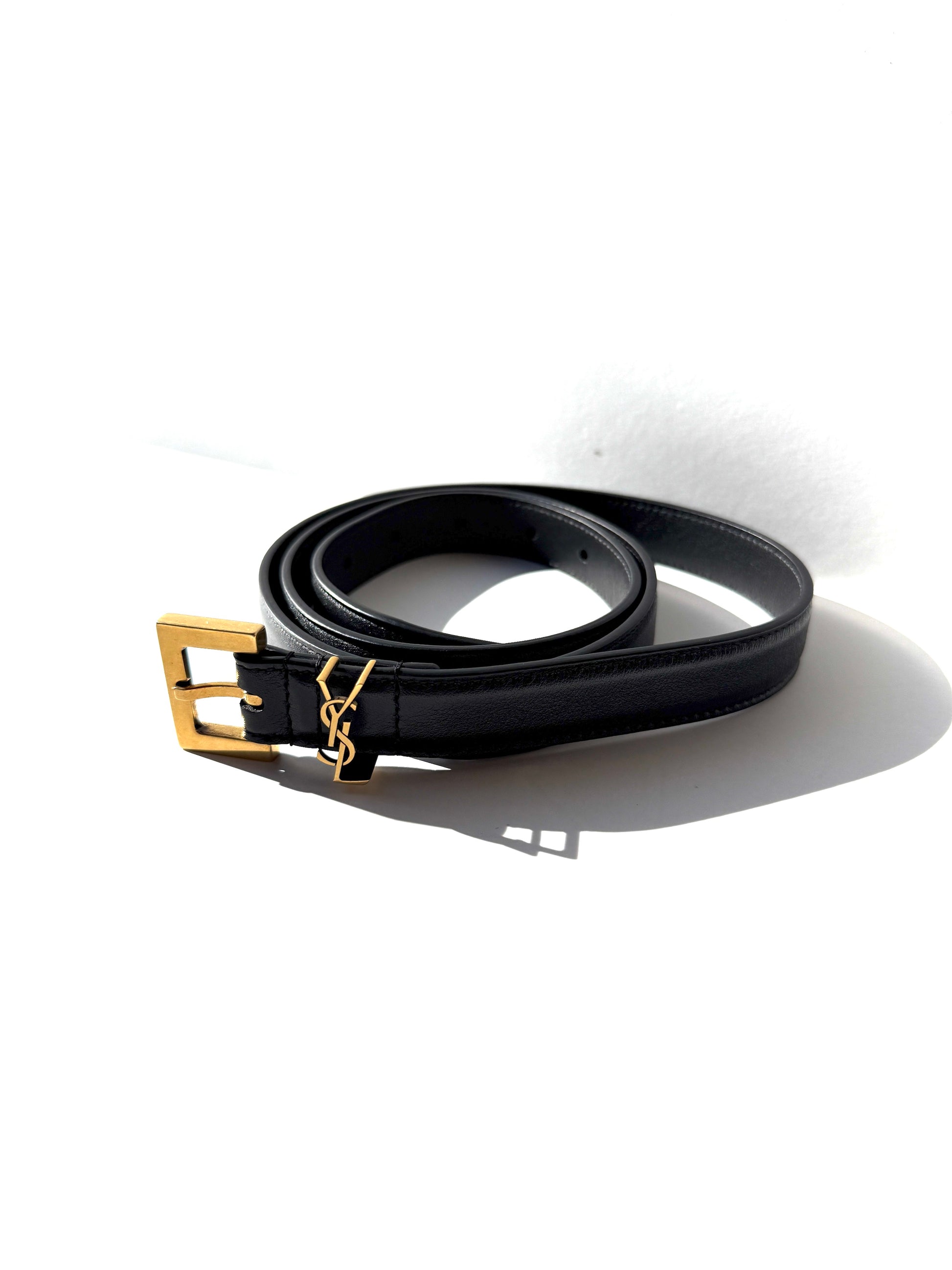Saint Laurent Skinny YSL Logo Buckle Leather Belt 95 38
