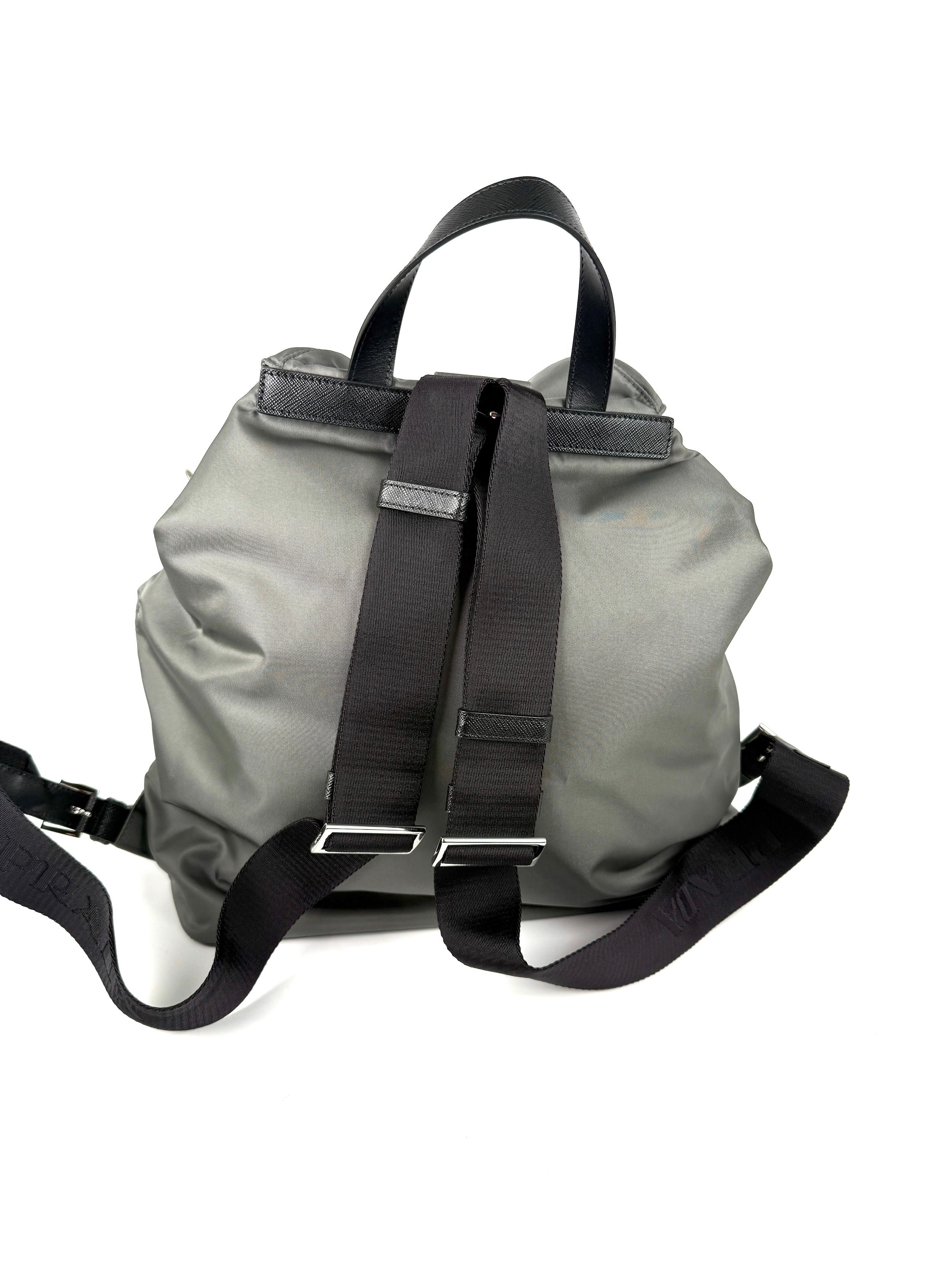 Prada Gray Re-Nylon Zaino in Tessuto 2025 Backpack with Shoulder