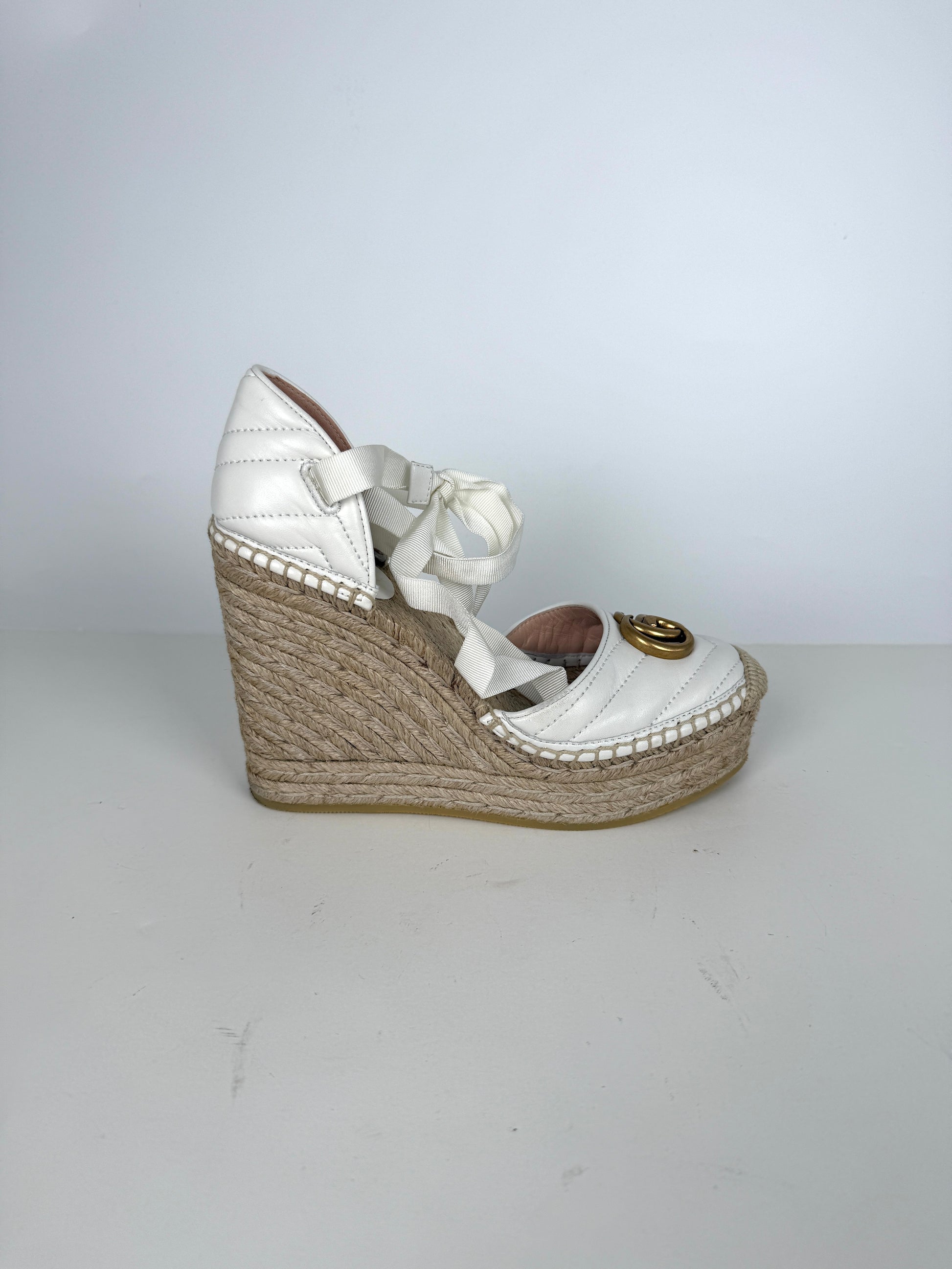 GUCCI Nappa Matelasse Marmont GG White Platform White Espadrille Wedge Heels 37.5 7.5