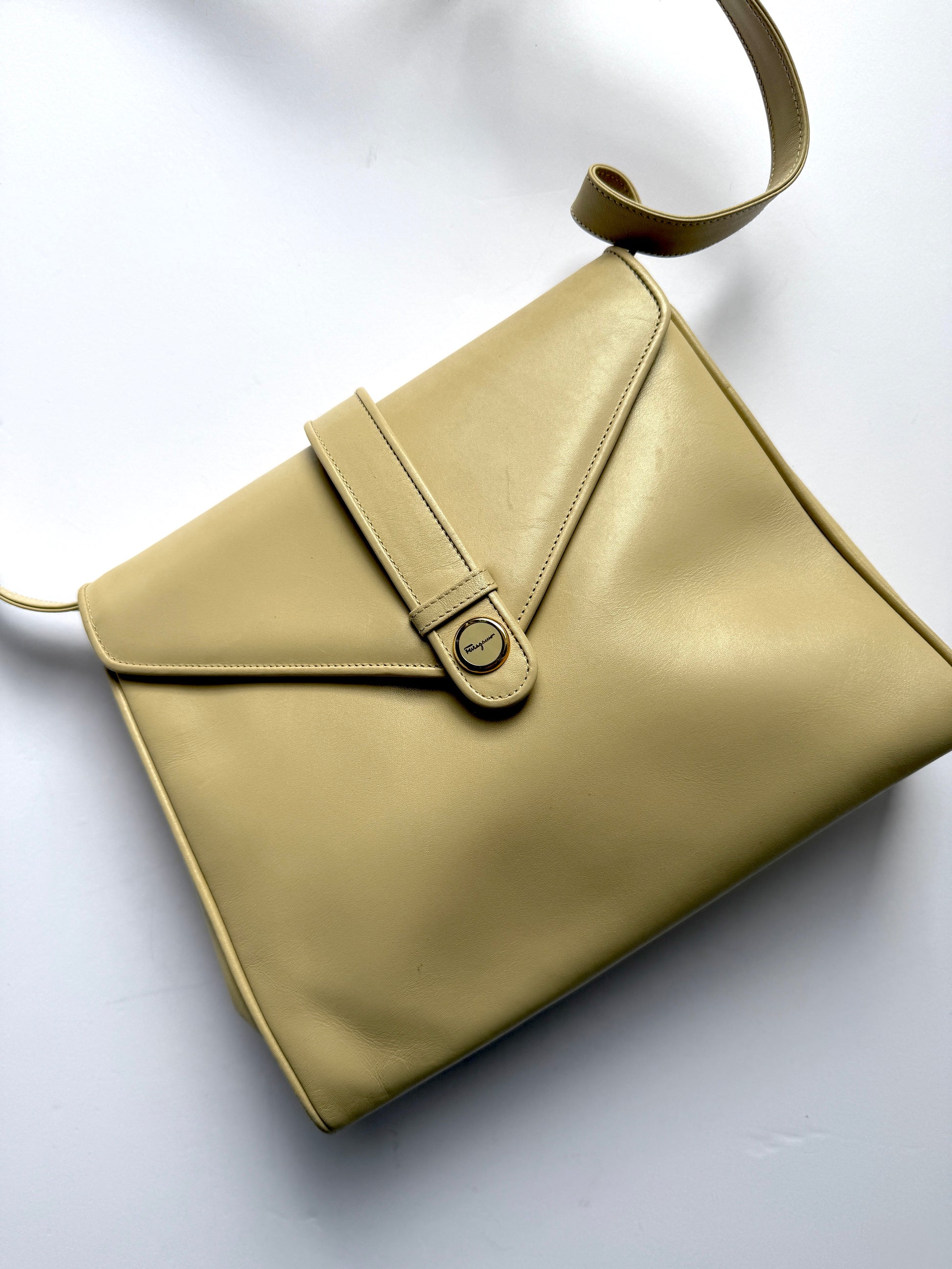 Vintage Salvatore Ferragamo Cream Leather Crossbody Flap Bag