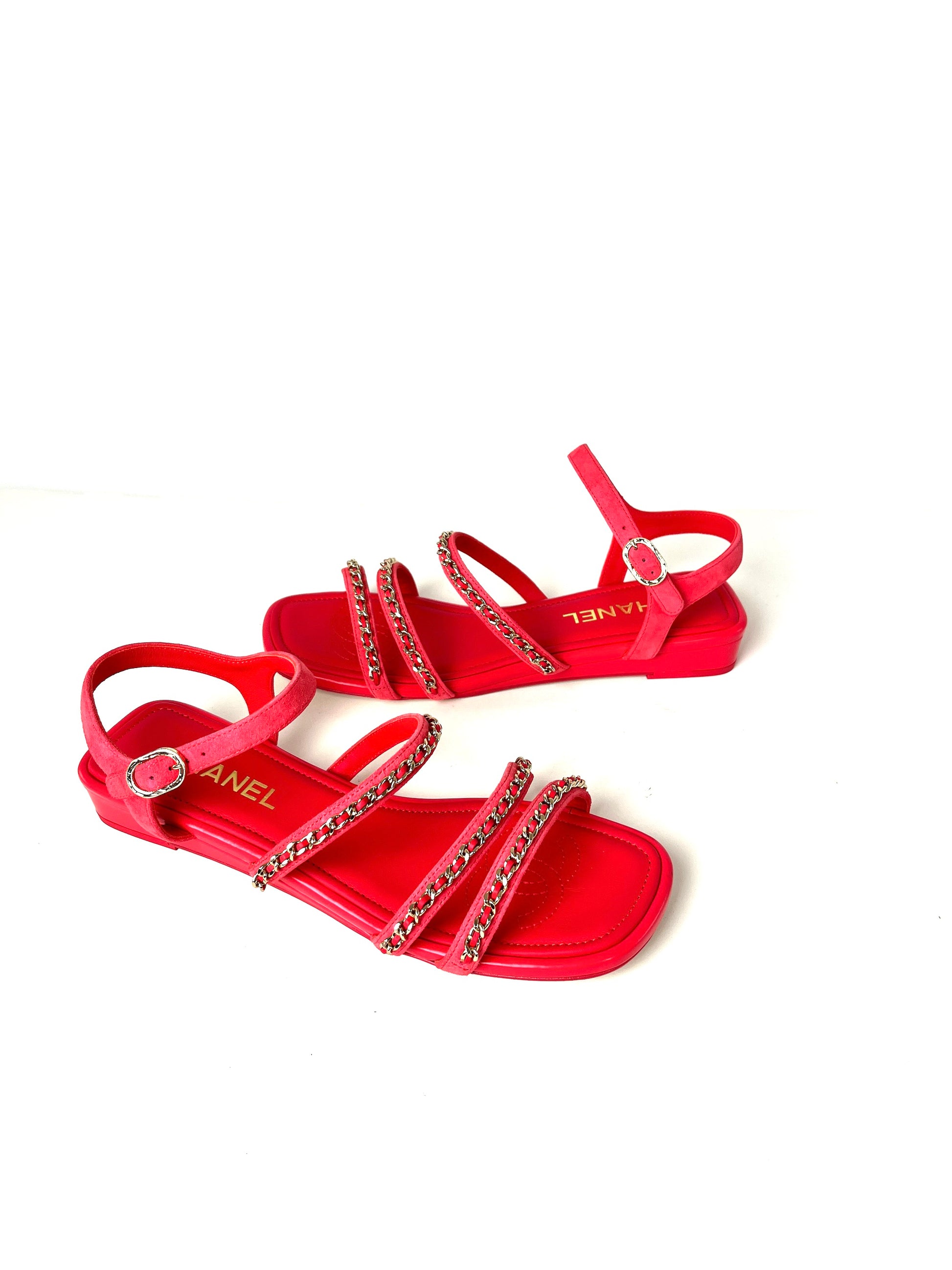 New CHANEL Chain Suede Leather 23P Pink Wedge Sandals 38 7.5 Chain summer designer sandals what to wear this summer