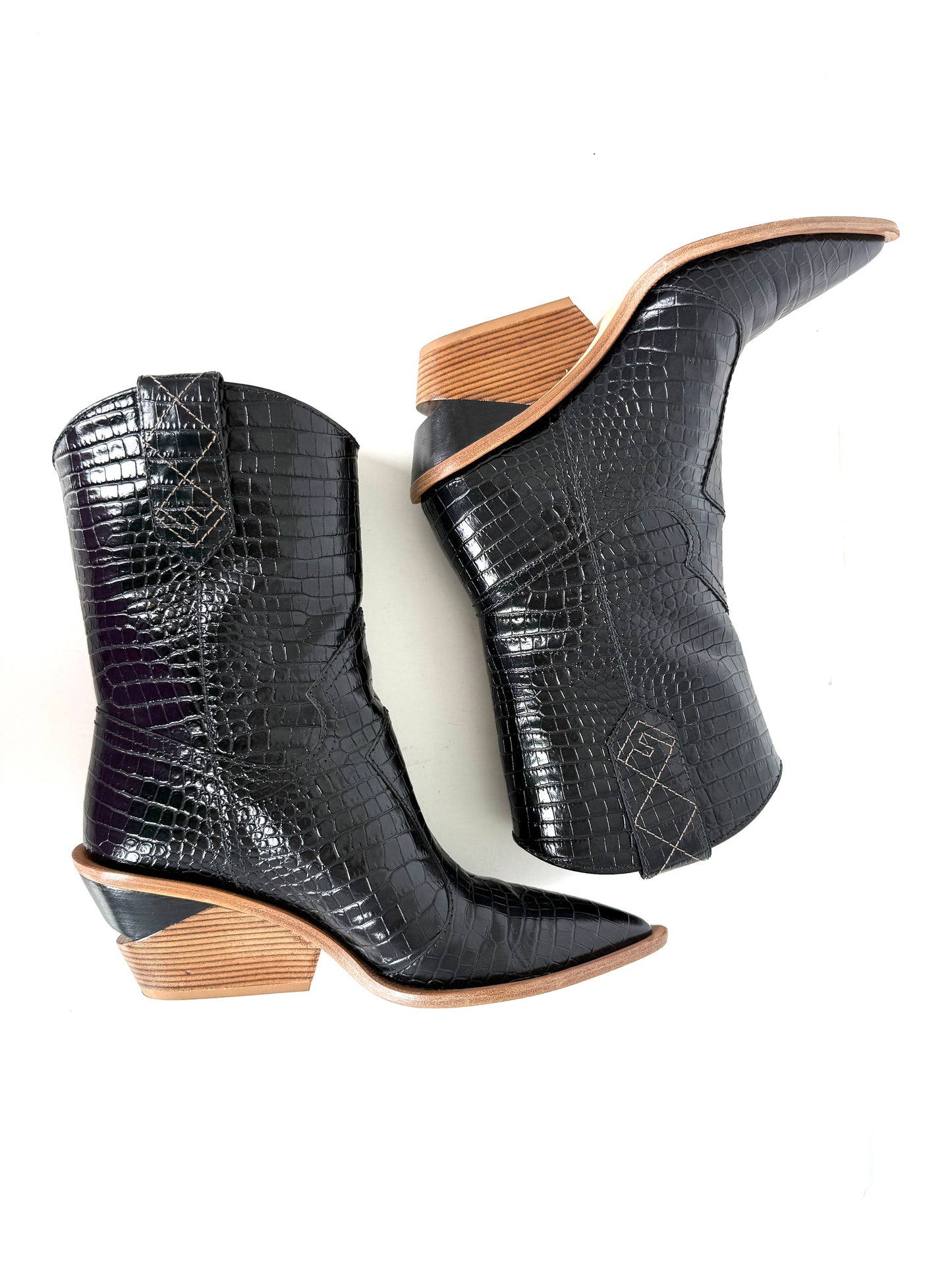 FENDI Black Animal Print Western Mid Calf Tronchetto Vitello Stampa Cocco Pointed Toe Boots 40, 9.5