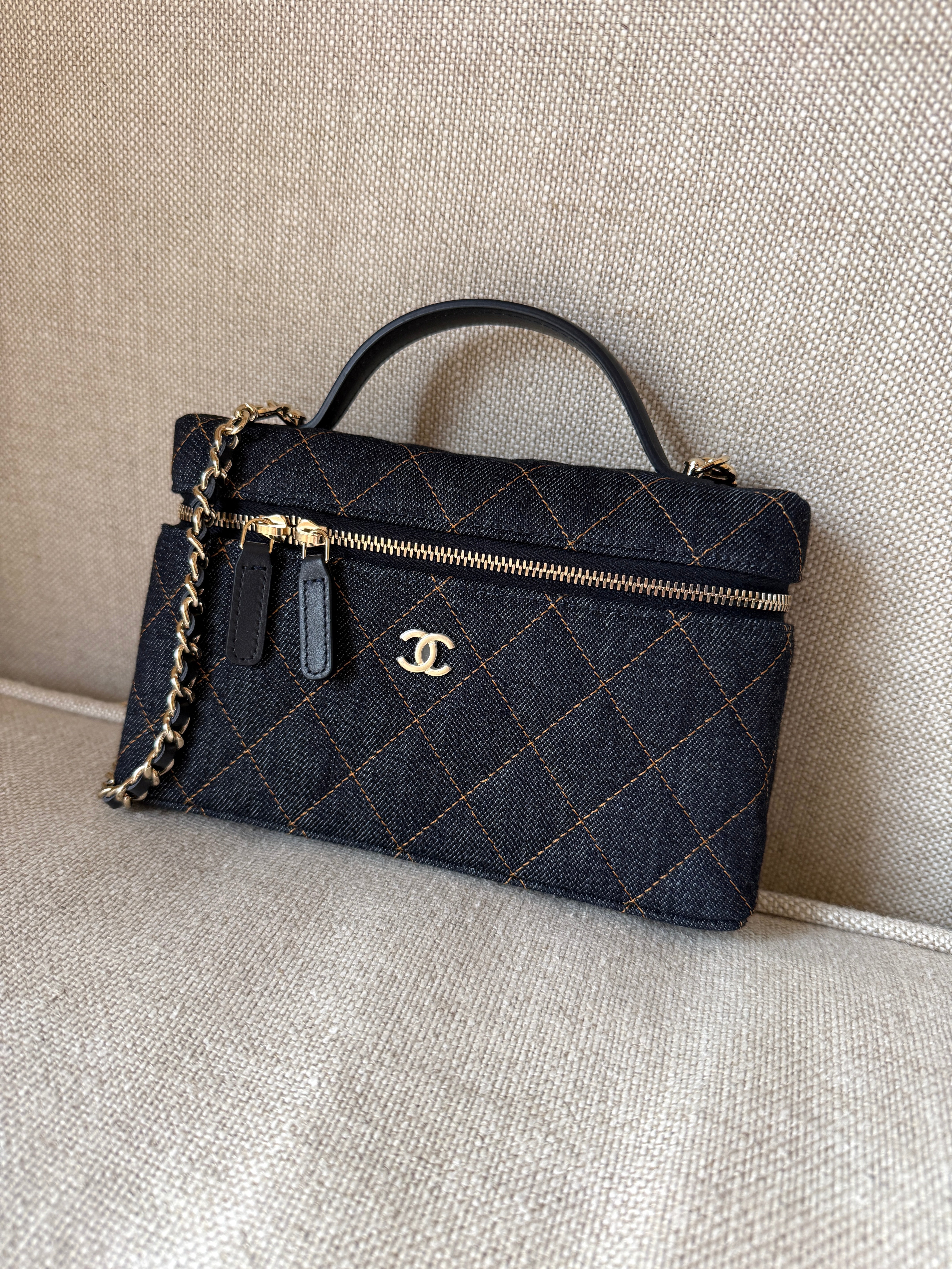 CHANEL① CHANEL Long Classic Vanity Dark Denim Quilted Zip Top Handle