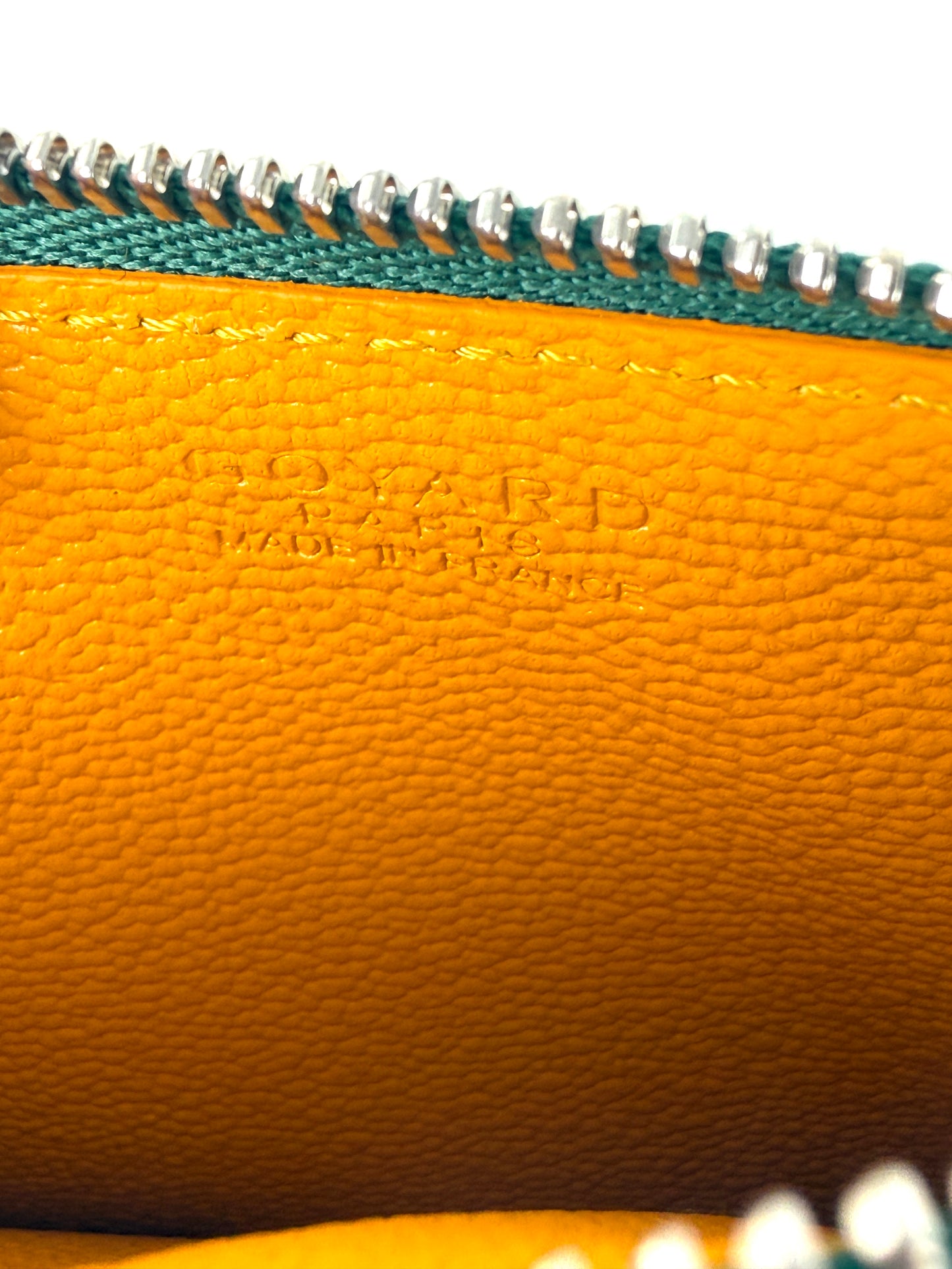 GOYARD Goyardine Bourbon Green Zipped Card Holder New