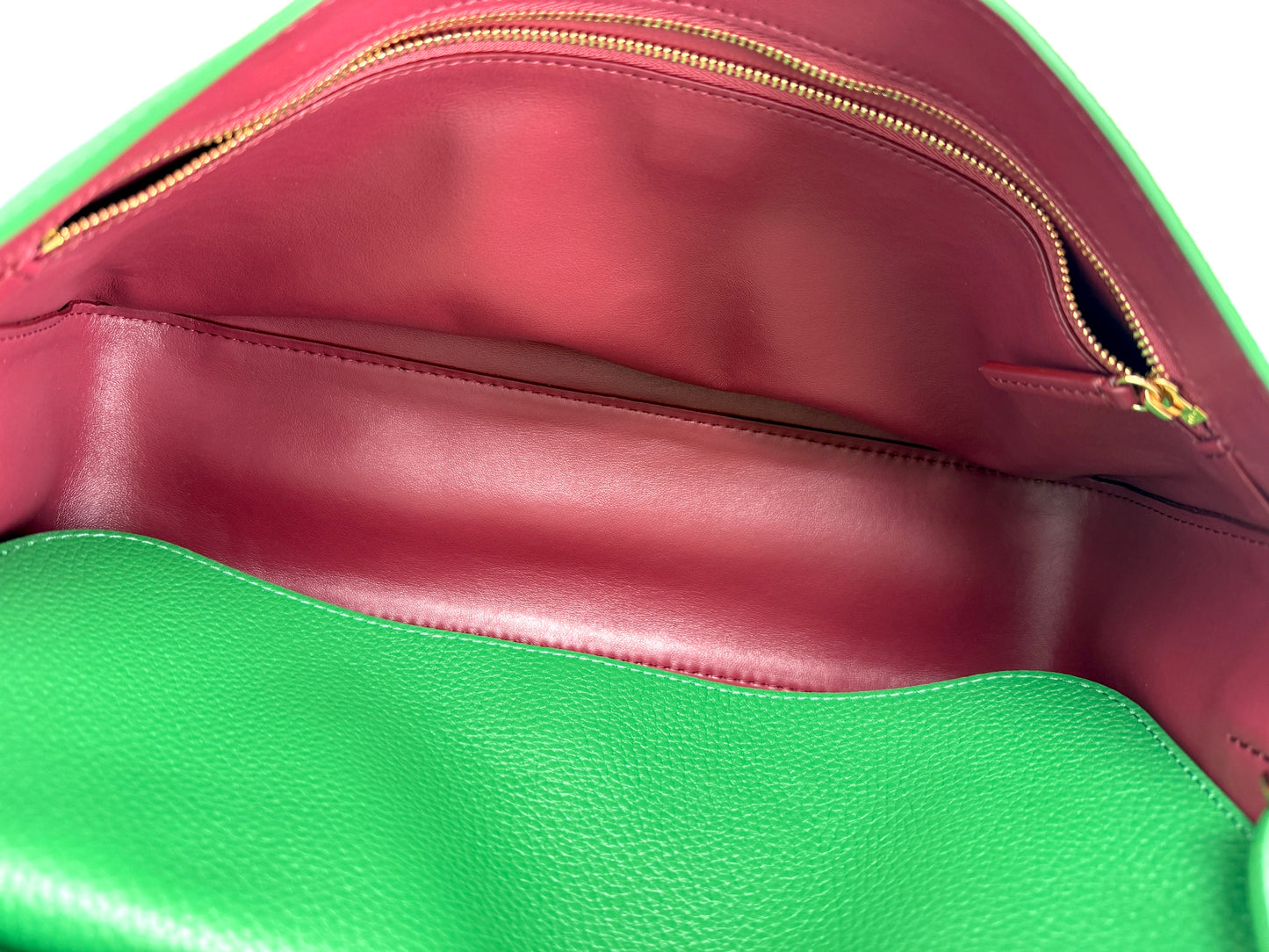 CHANEL Maxi Flap Souplissimo Green Calfskin Leather Gold Hardware Crossbody Small Bag New