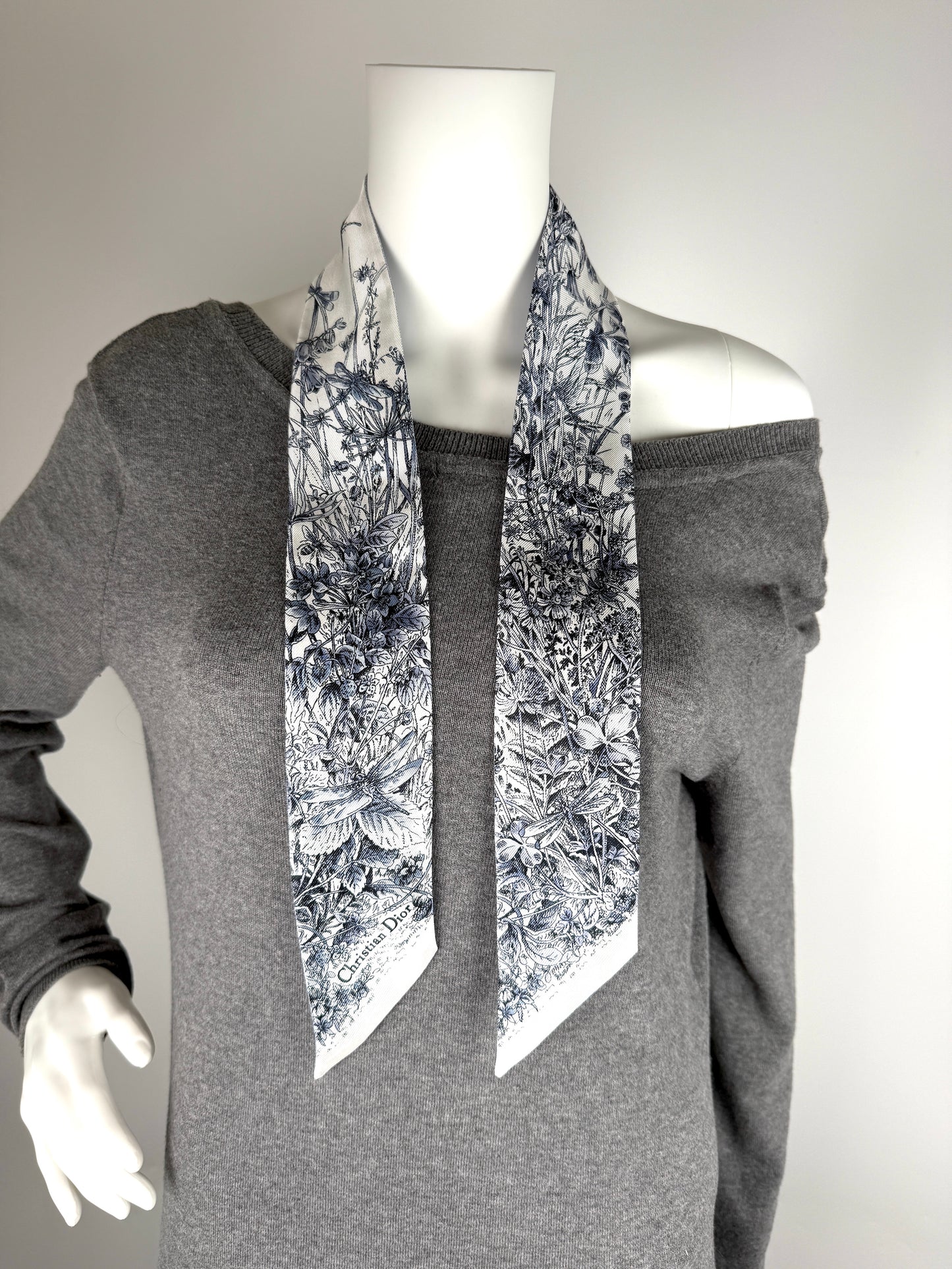 Christian Dior Dioriviera Tiole de Jouy Mitzah Blue Silk Floral Bandeau Scarf 