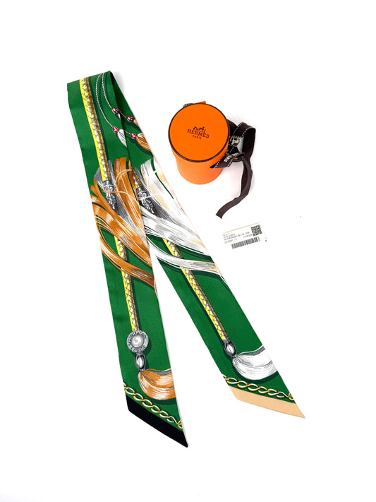 Hermes Cavalcades Print Emeraude Green Beige Dore Silk Twilly Scarf 