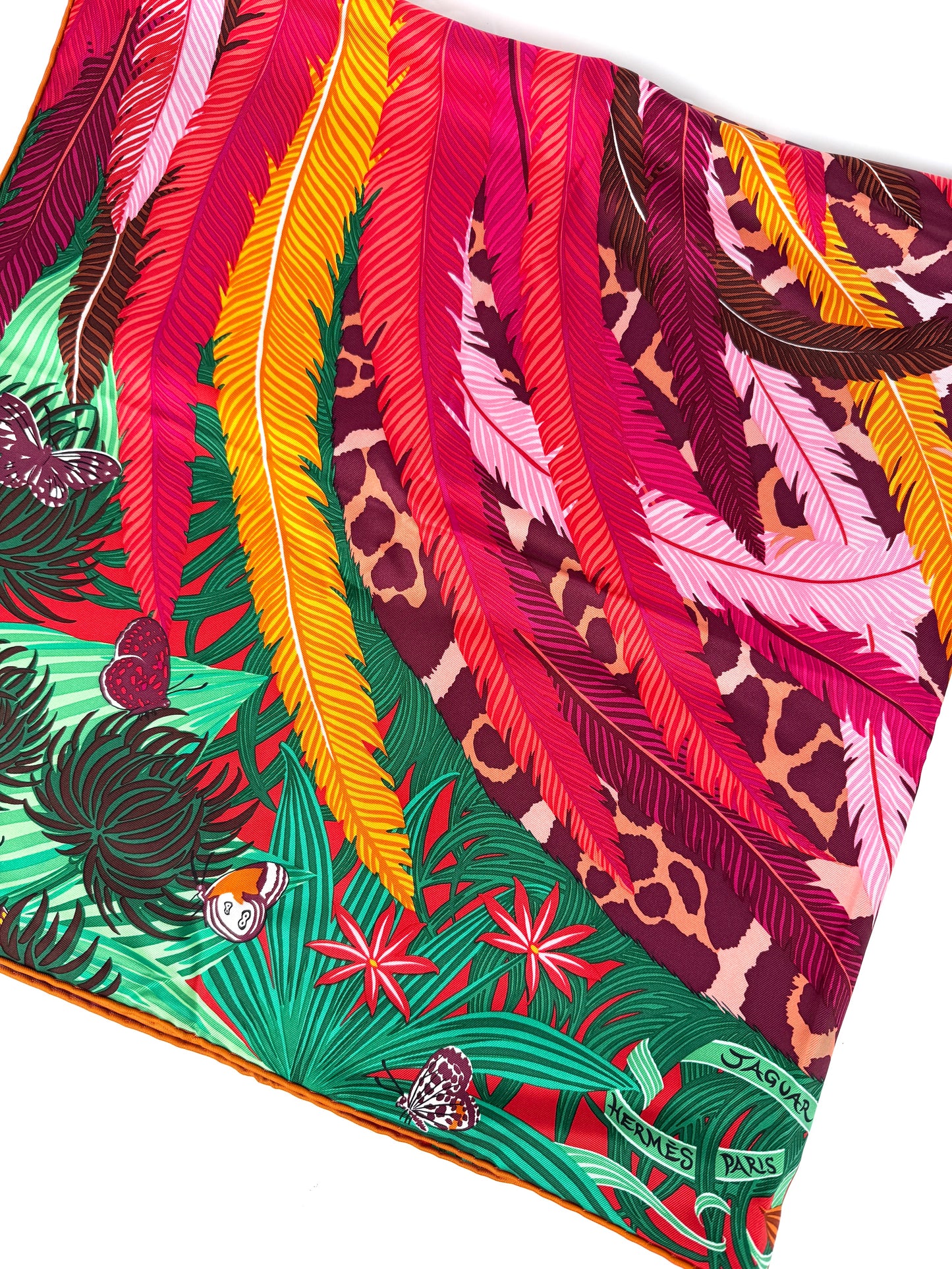 HERMES Jaguar Quetzal Square 90 cm Green Fuchsia Bordeaux Silk Scarf