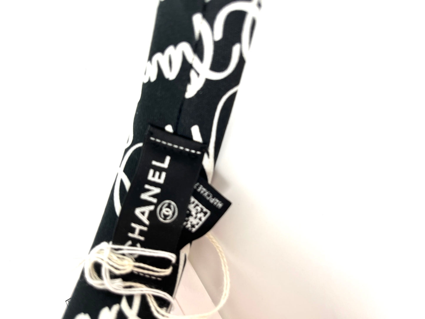 CHANEL 24P Black White Ecru Silk Twill Print Headband