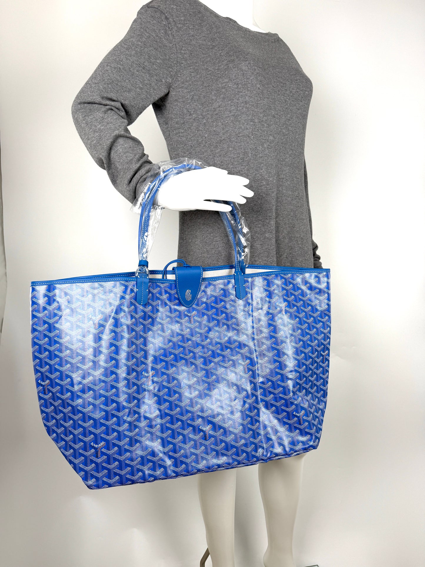 GOYARD Goyardine Saint Louis GM Blue 2026 Tote Bag with Pouch New