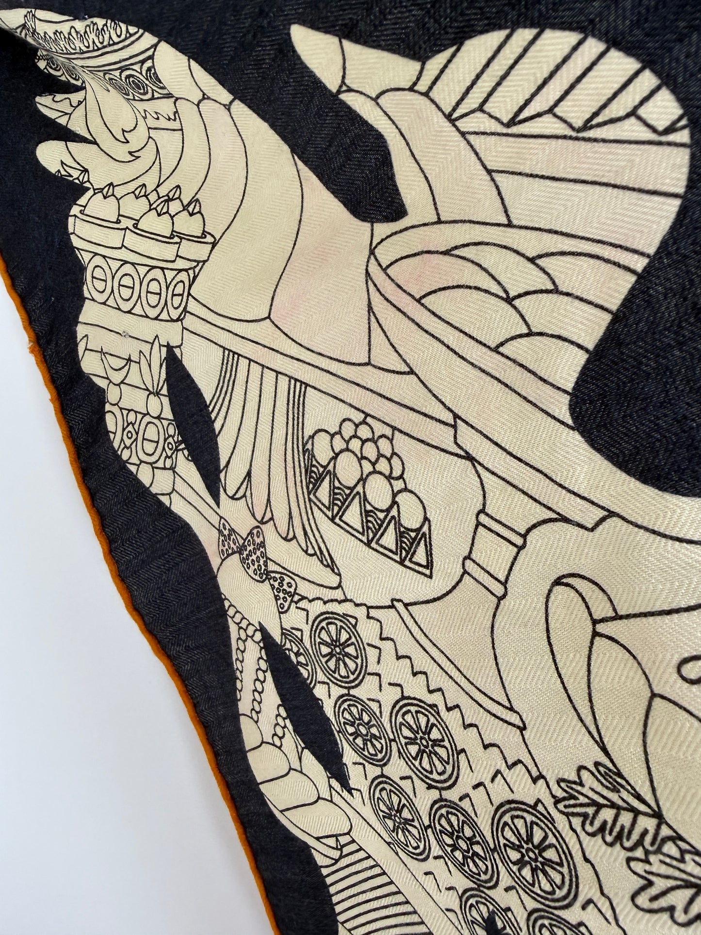 HERMES Bal de Soie Mask Navy Natural Triangle Cashmere Silk Scarf