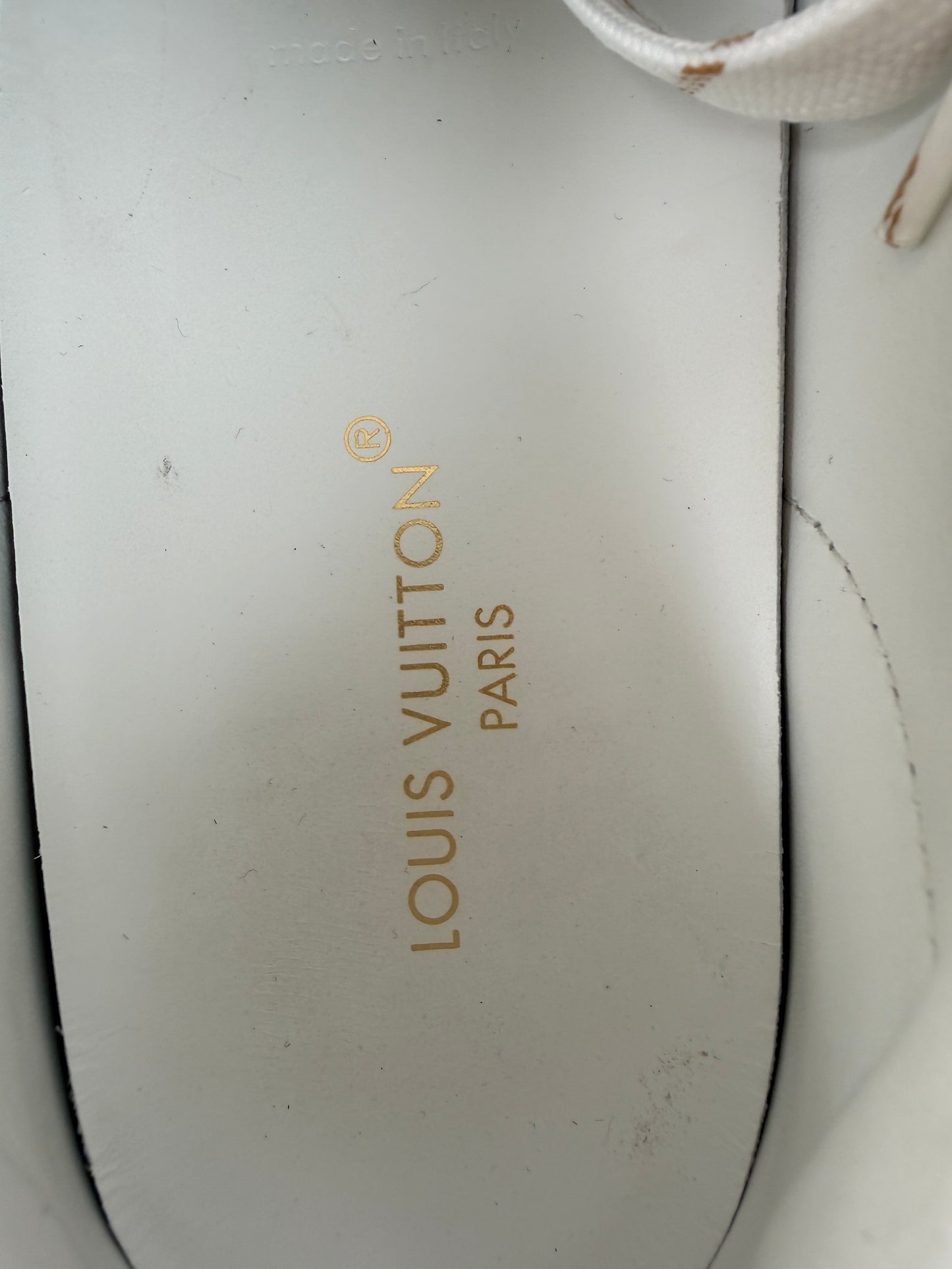 LOUIS VUITTON Time out White Leather Embossed Charm Monogram Sneakers 36.5, 6.5